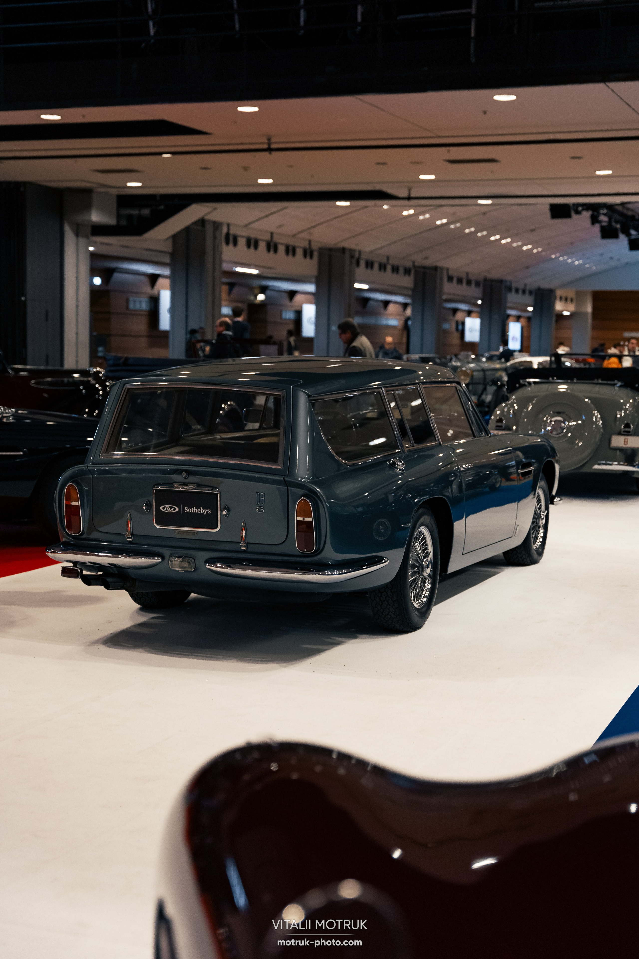 RM Sothebys 2025. Photographe de voitures à Paris — Vitalii Motruk