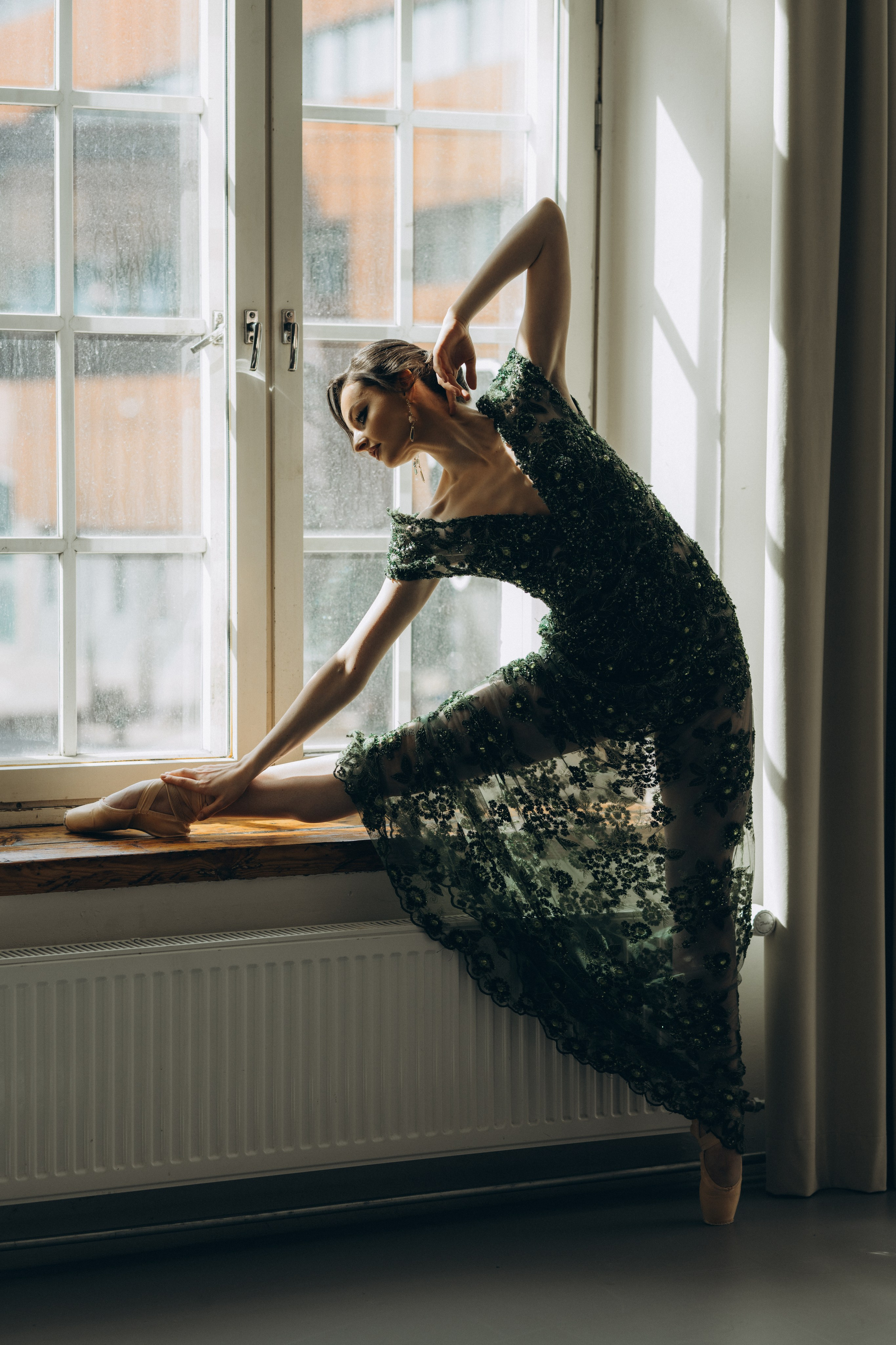 Riikka Couture, Riikka Ikäheimo, Violetta Keller, Portrait, Dancer. Wedding and portrait photographer in Helsinki Vickan O