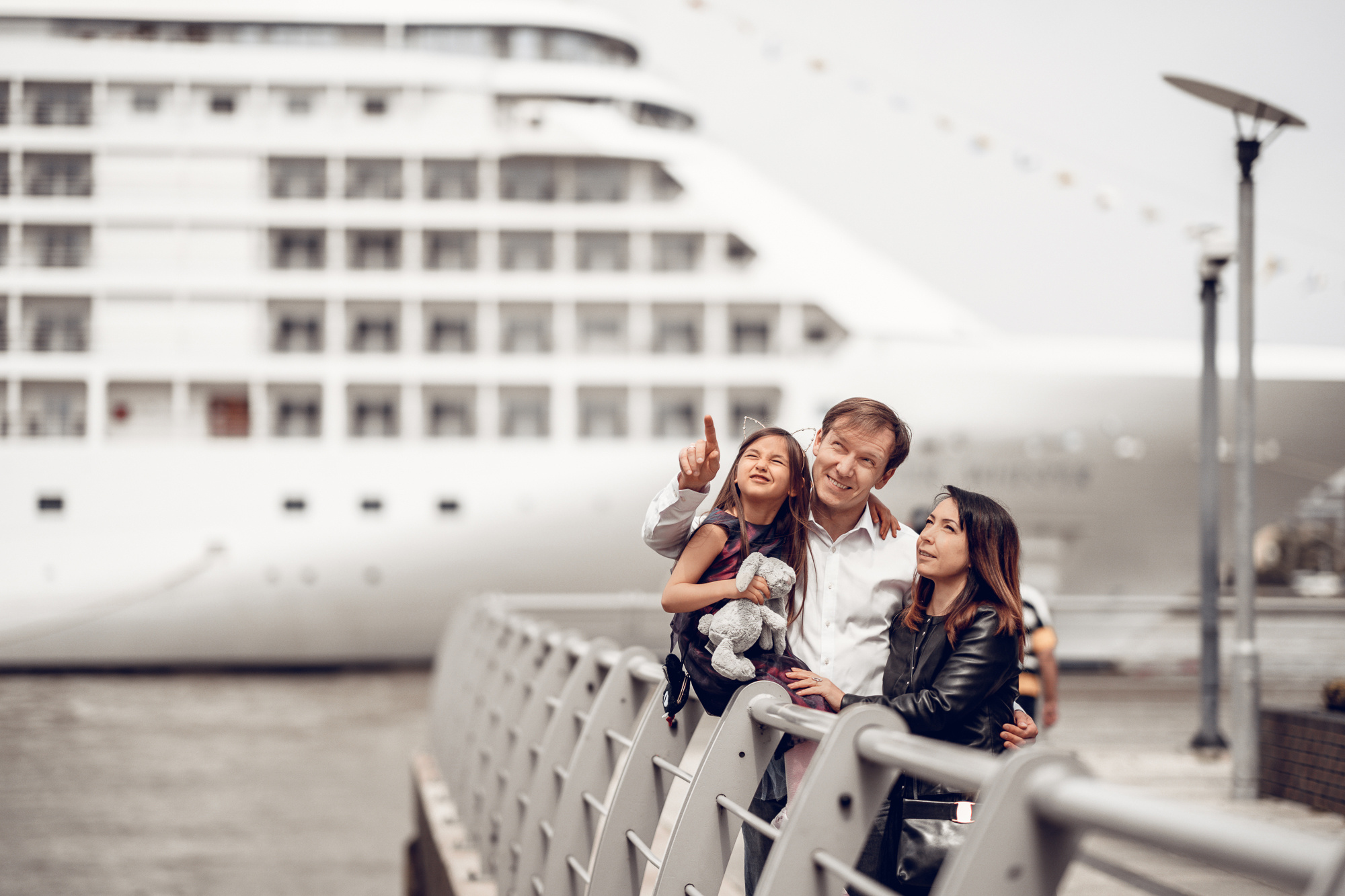 ONE SPRING DAY. Professional garden design and photography services in London