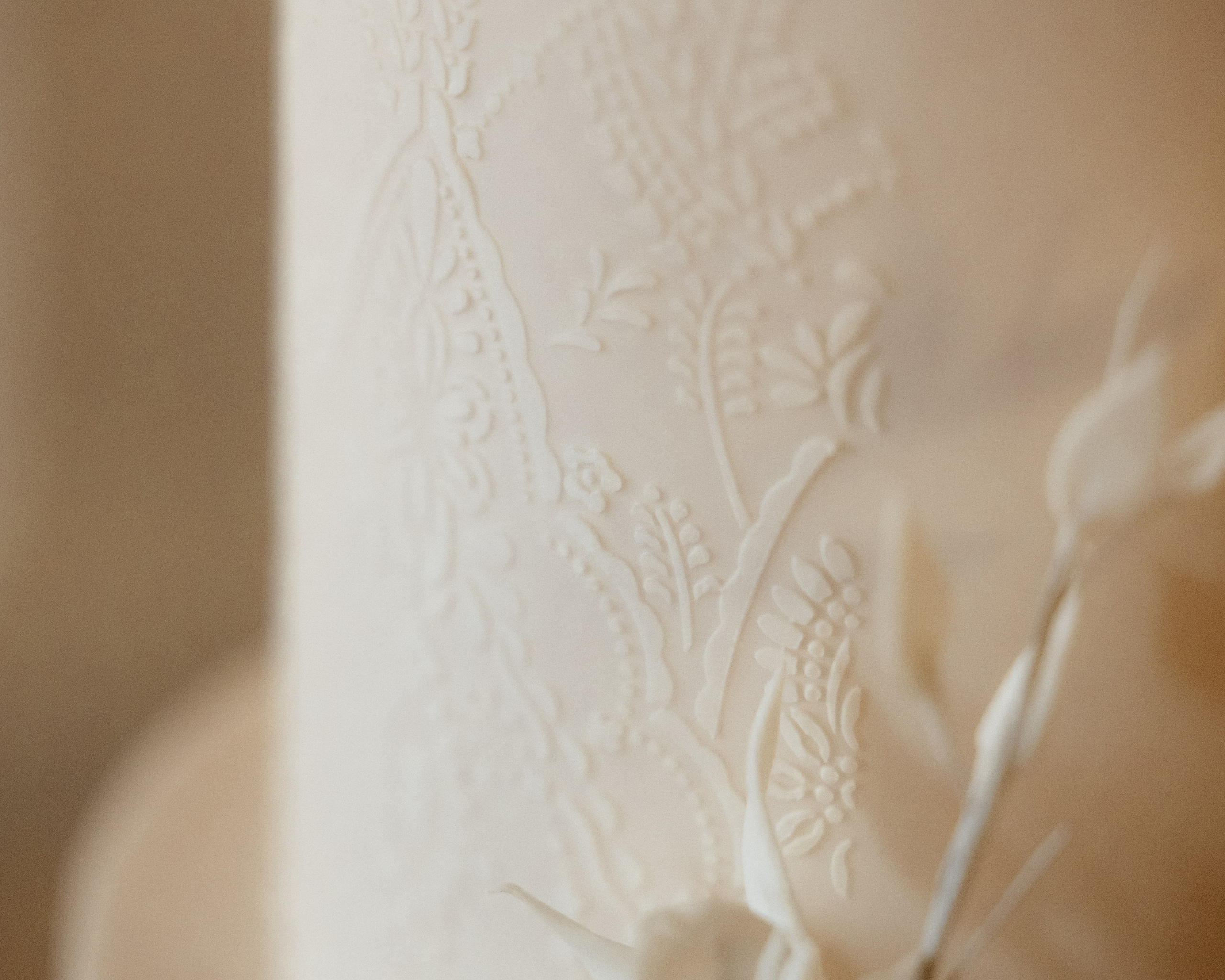 London based Editorial Wedding photographer.Capturing Your Luxury Moments: As a wedding photographer, I blend documentary style with editorial flair to create stunning, authentic images. My approach ensures every candid emotion and elegant detail is beautifully preserved, making your wedding memories truly timeless. Experience the luxury of bespoke photography that tells your love story with both authenticity and sophistication.