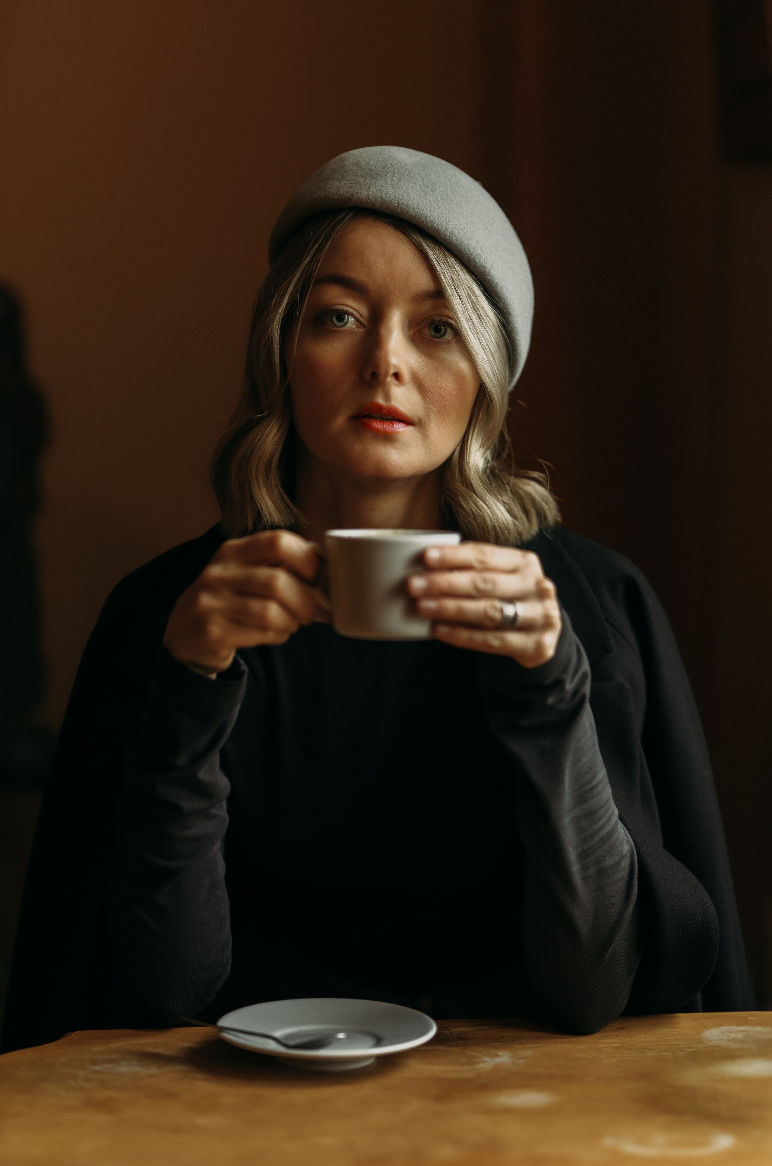 Woman phoshoot. Wedding and portrait photographer in Helsinki Vickan O