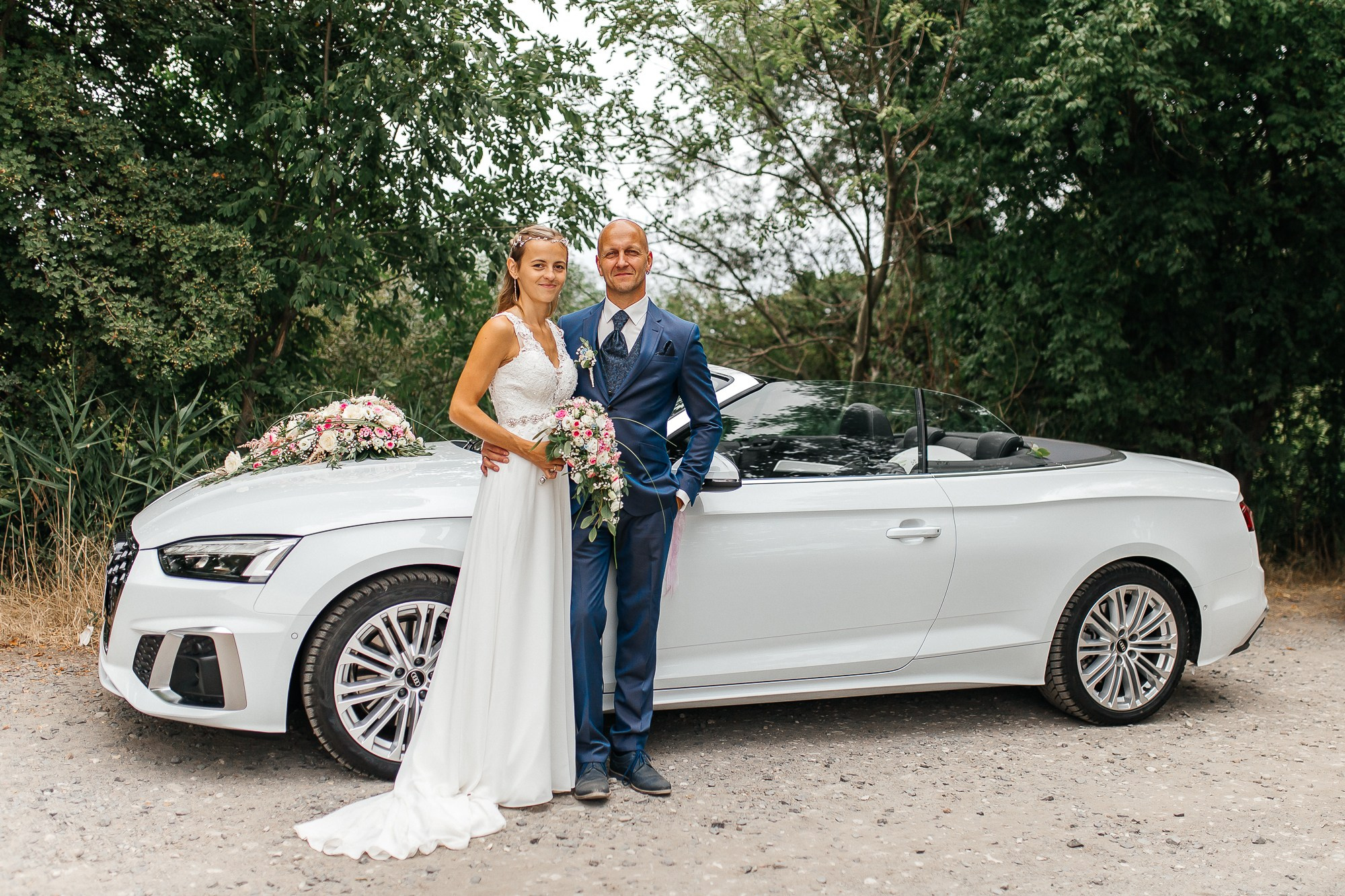 Susanne & Marco | Intime Trauung in der idyllischen Dorfkirche von Hönow. Hochzeitsfotografie in Berlin Nataliia Schütze