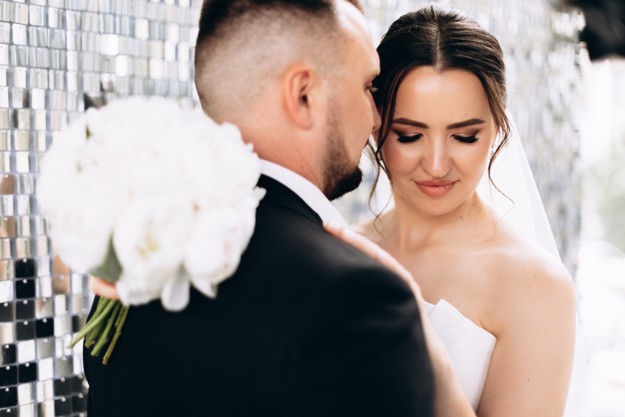 White Wedding. Wedding and Family Photograph