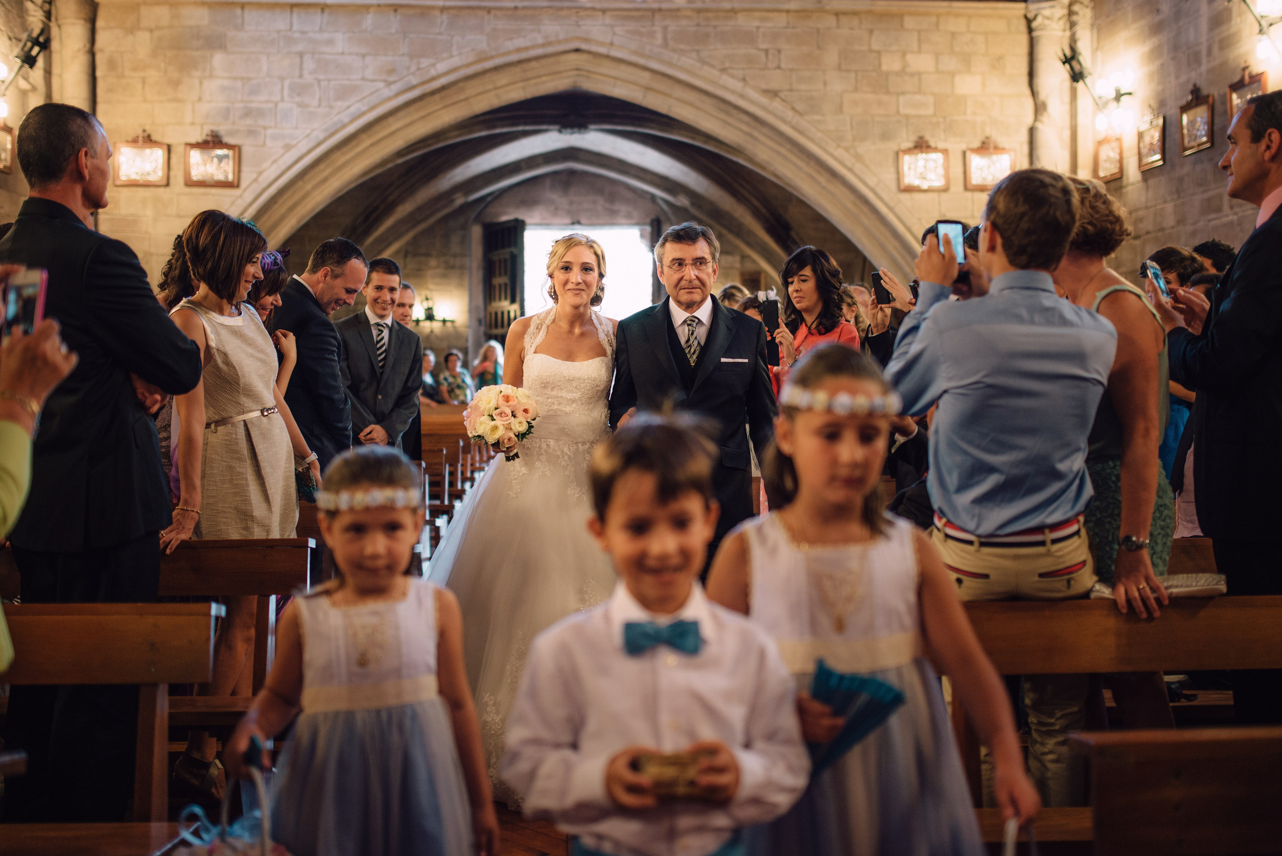 Una boda de cuento de hadas en Olite. Fotógrafo profesional Bilbao