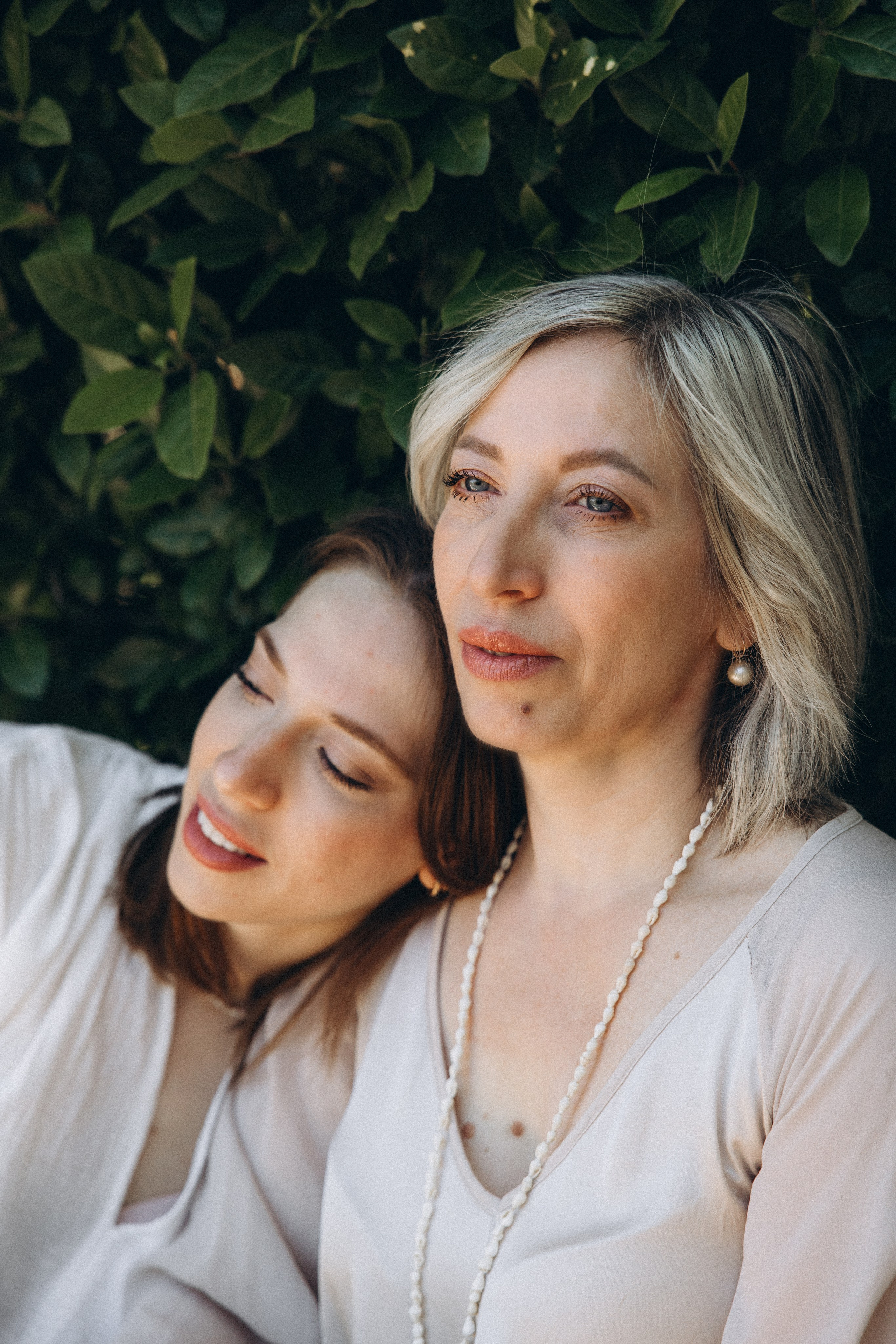 Mother-daughter photoshoot at Jardin Japonais de Toulouse. Eugénie Smirnova — Photographe à Toulouse et dans le Sud-Ouest