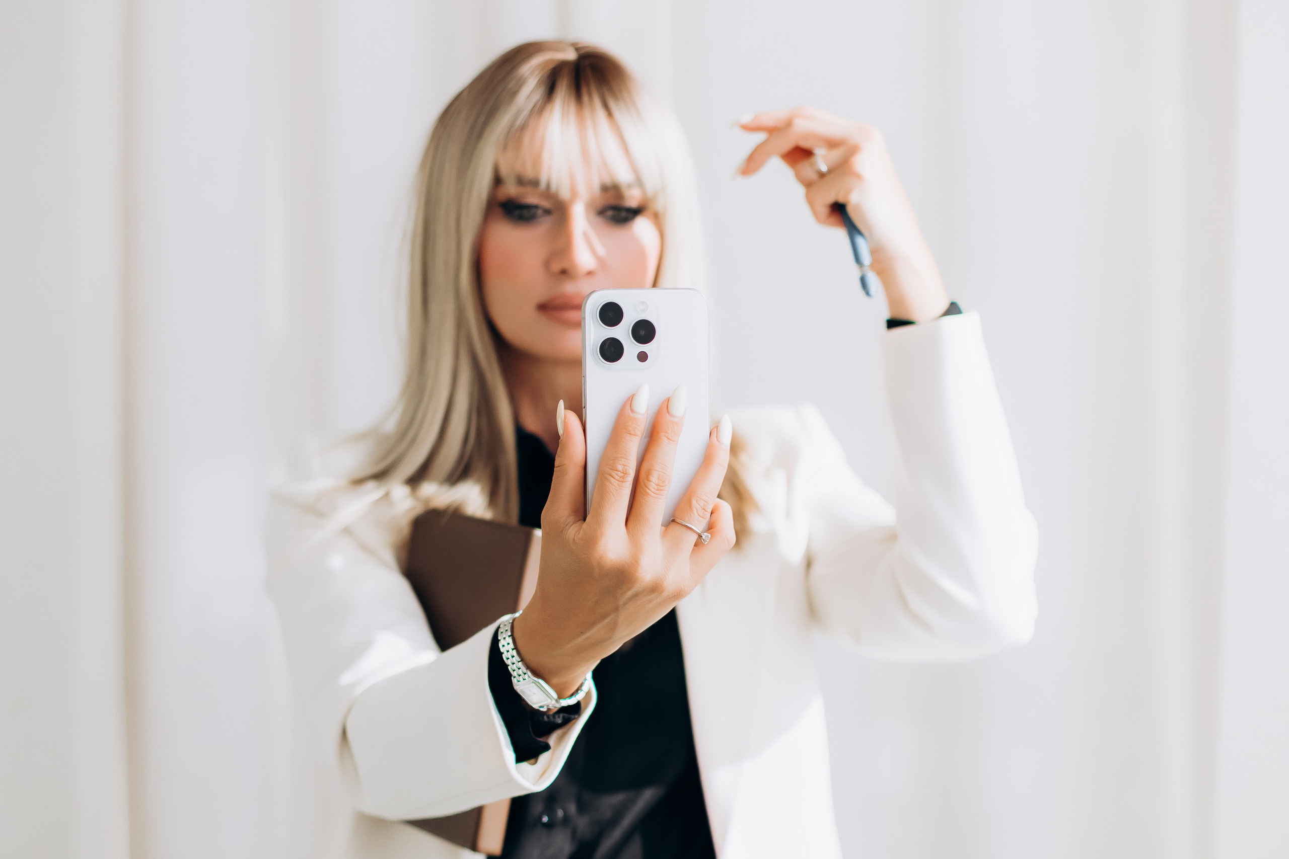 Anastasia (business portrait). Wedding and Family Photograph