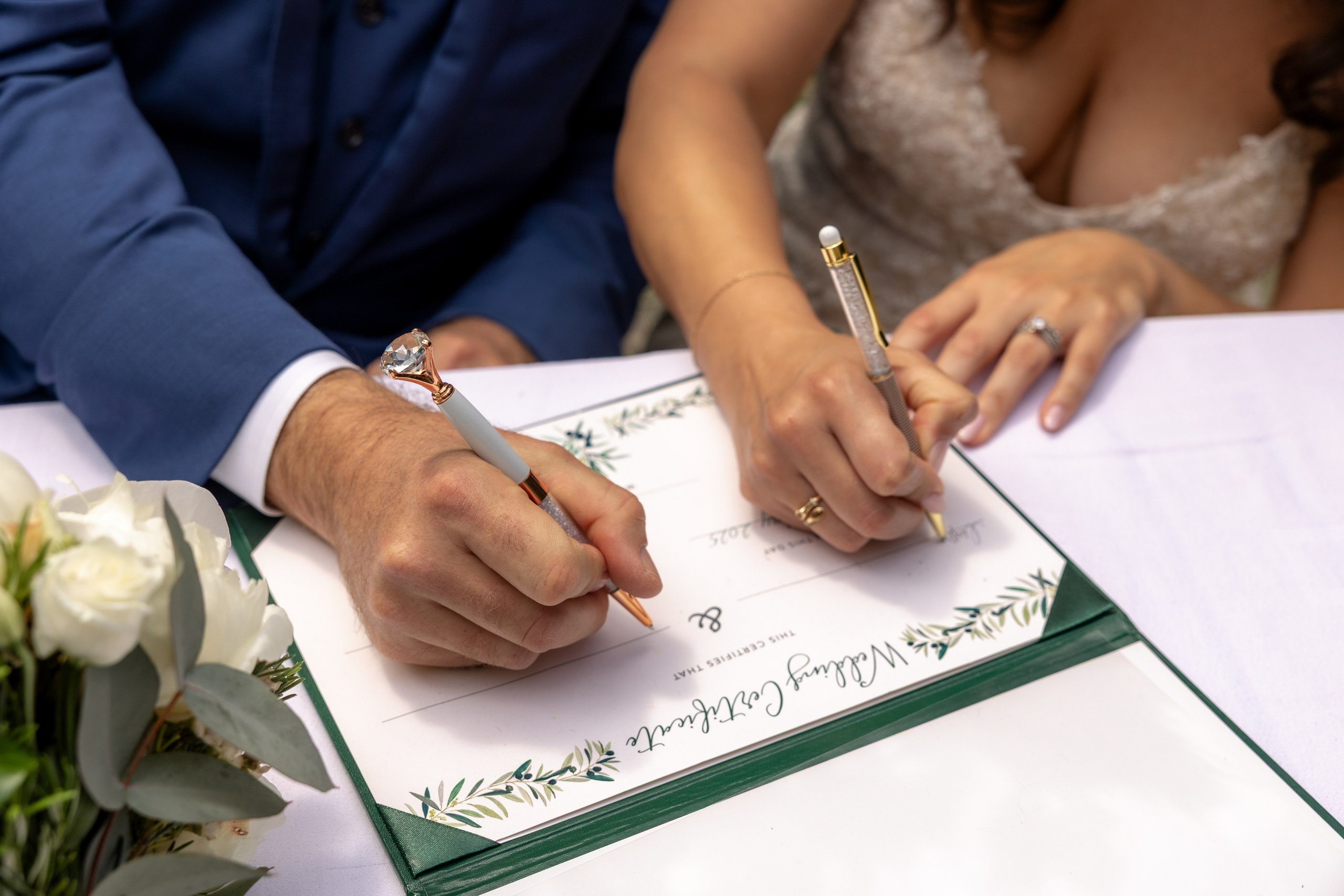 Elopement near Saint-Cirq-Lapopie. Crystal&Robert. Евгения Смирнова — фотограф в Тулузе и юго-западной Франции