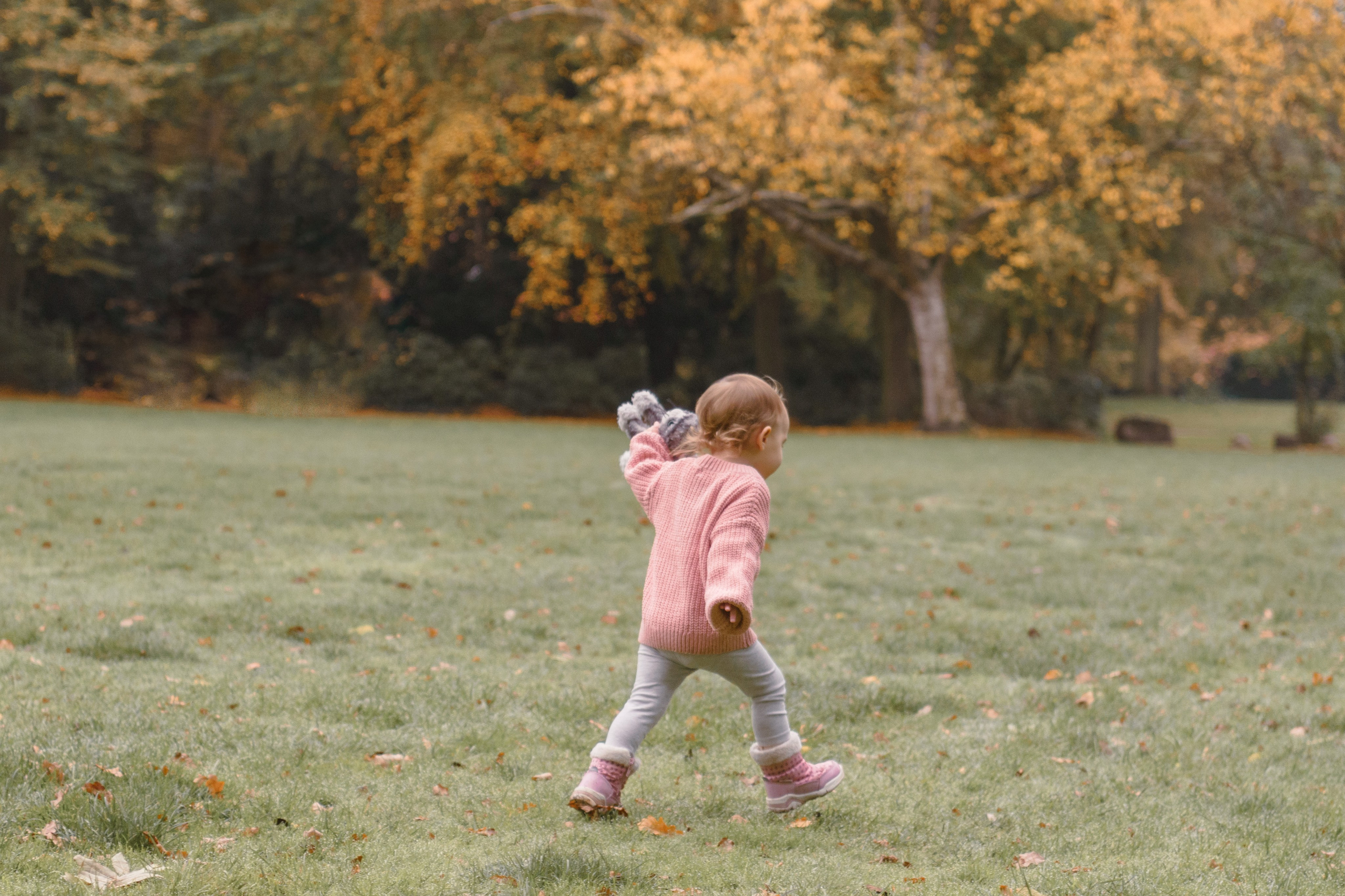 Hayley & Katja. Maternity Newborn and Family photographer Hamburg Claire Hambley
