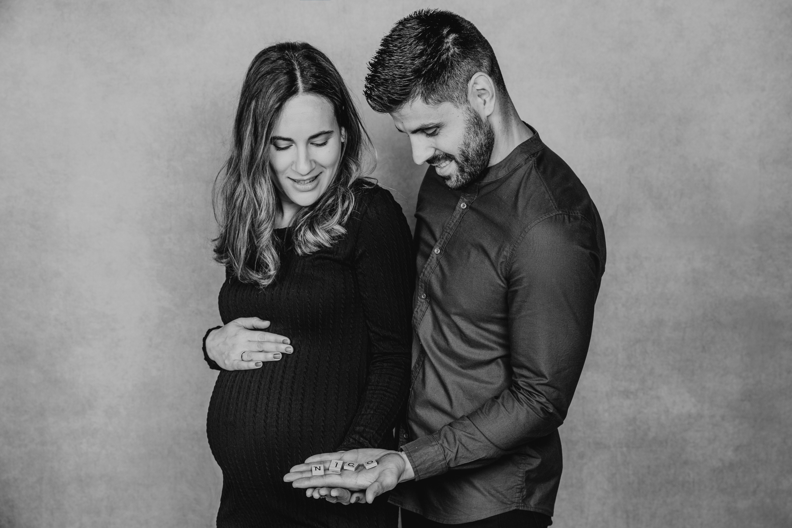 Sesión de Embarazo: Rainbox. Rainbox Estudio de Fotografía