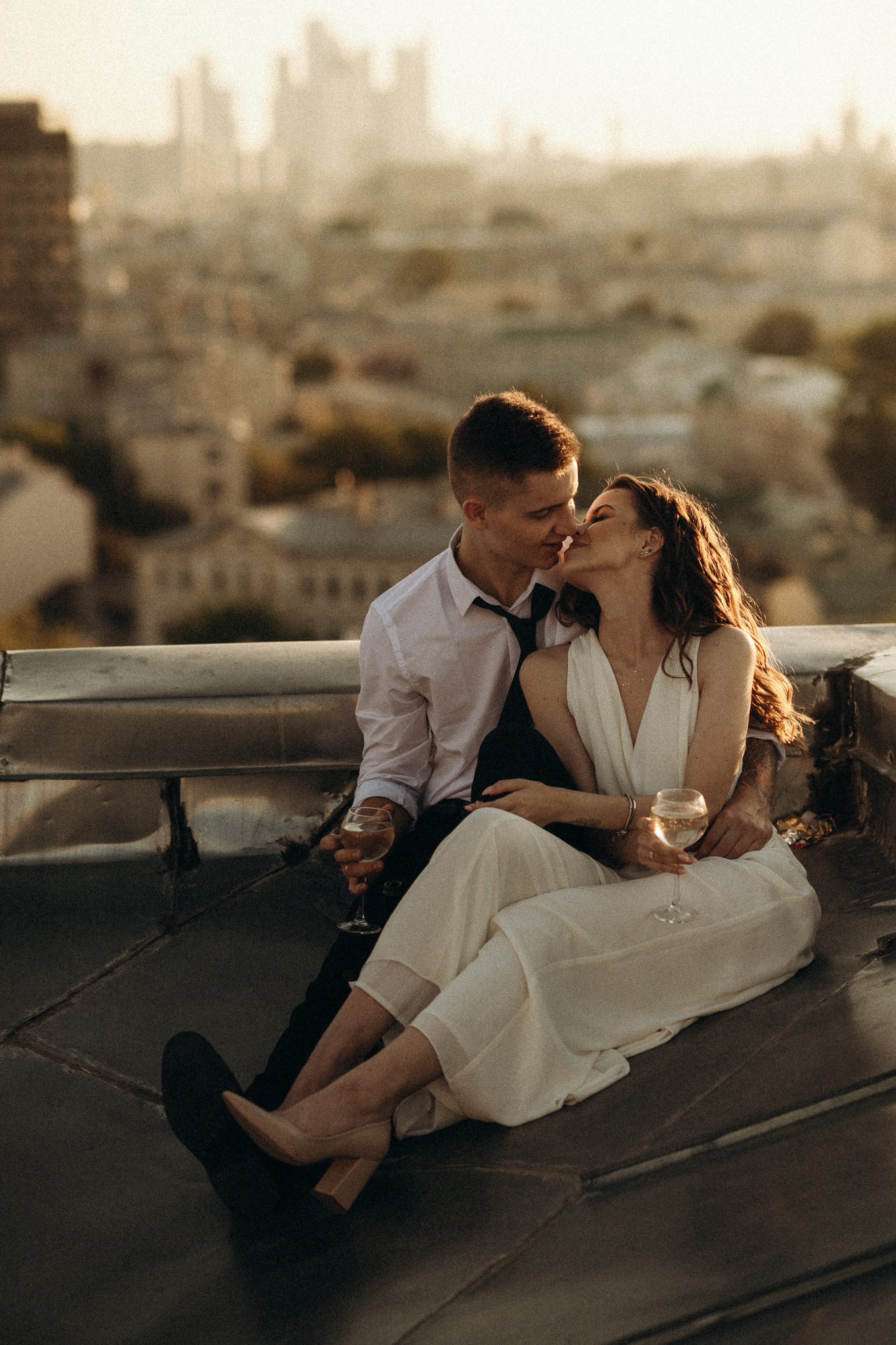 Elopement photography in the city on the roof. Wedding & Family photographer in County Donegal and Dublin, Ireland