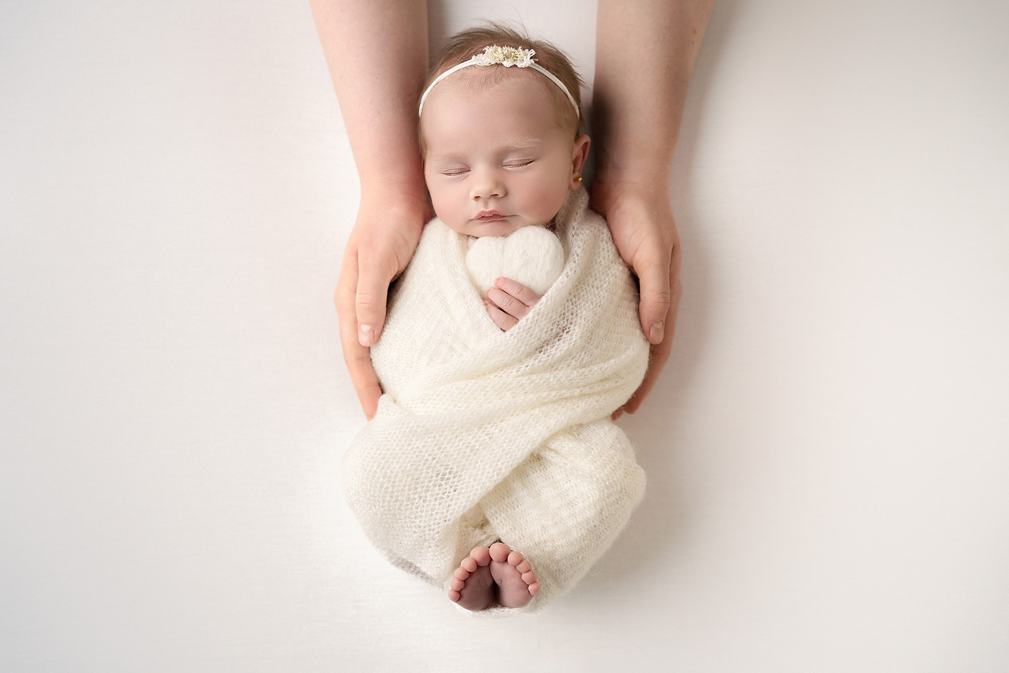 Newborn. Fotograf maternitate, nou-născuți și familie în Cluj-Napoca | Roxana Rusu