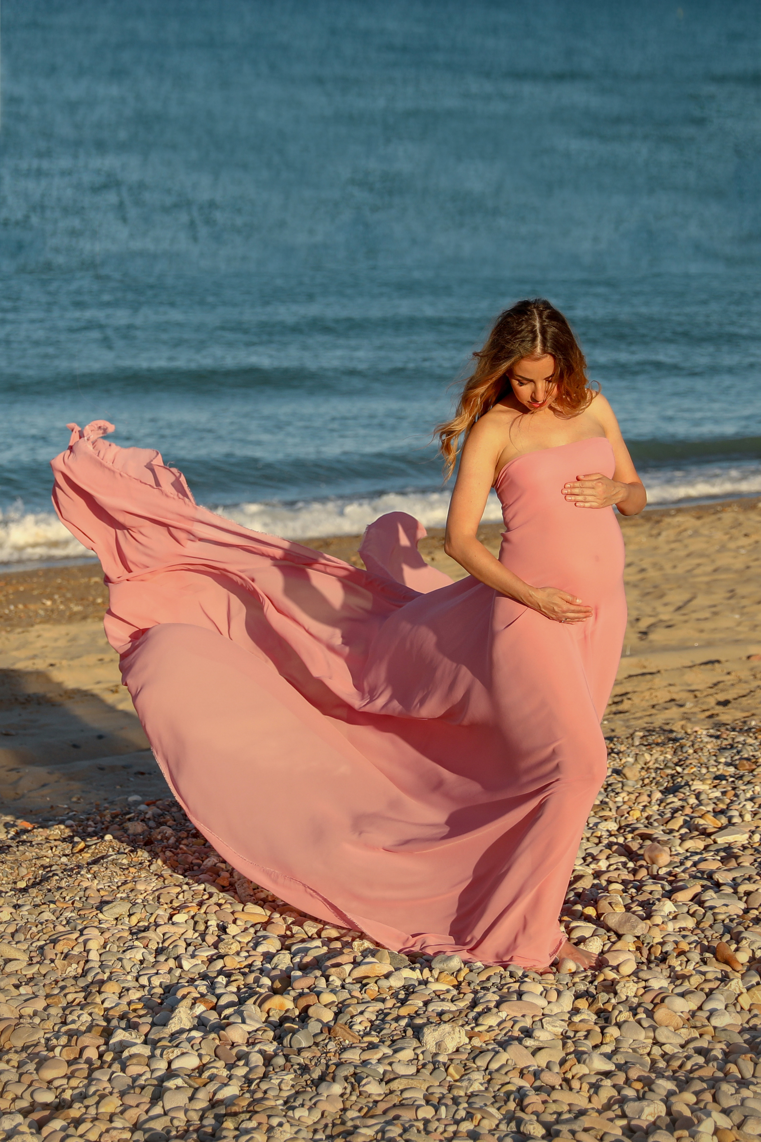 Premamá en Exterior. Fotografía de Eventos, Embarazo y Familiar en Pirineos