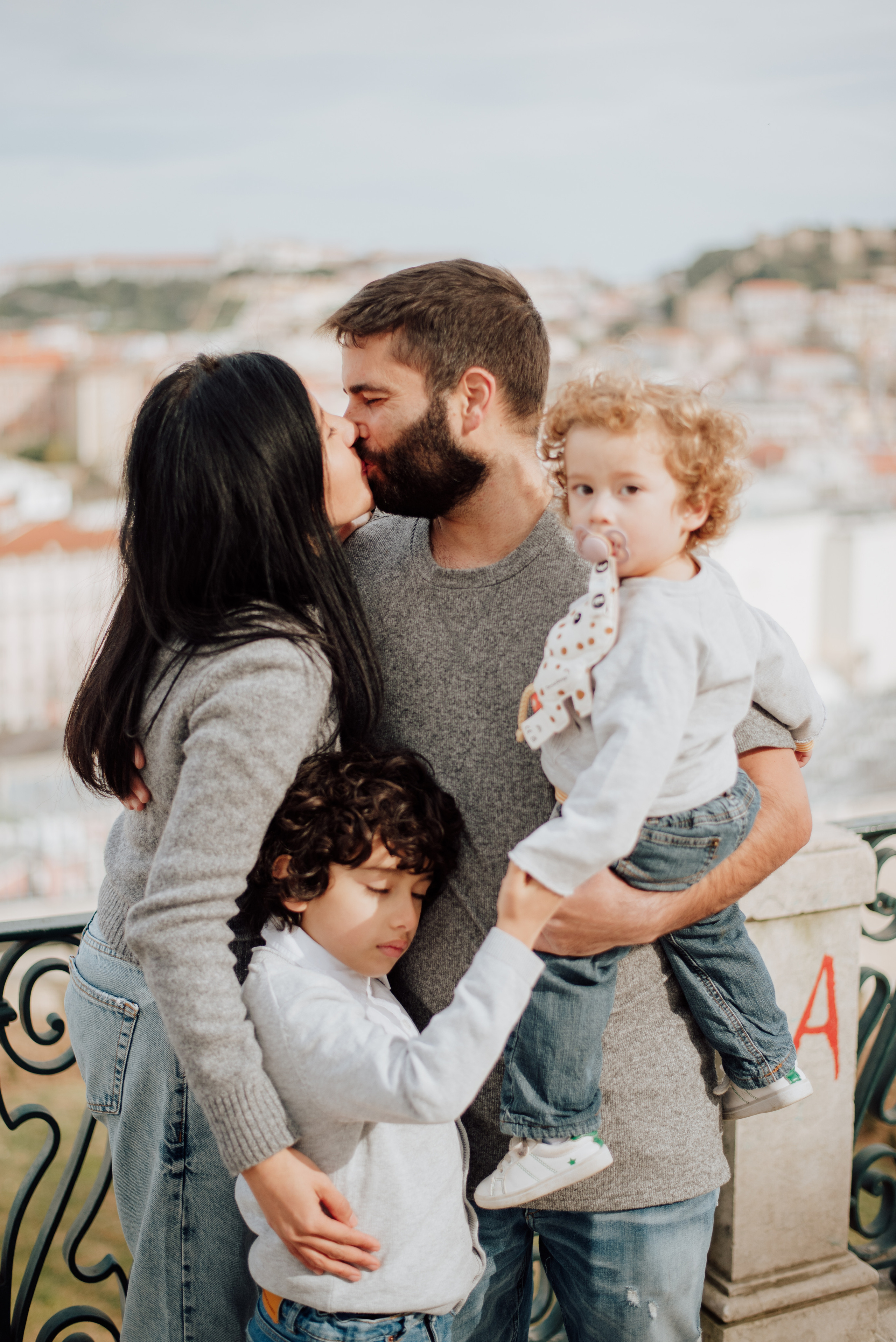 Solange and family. Lifestyle, wedding and family photographer