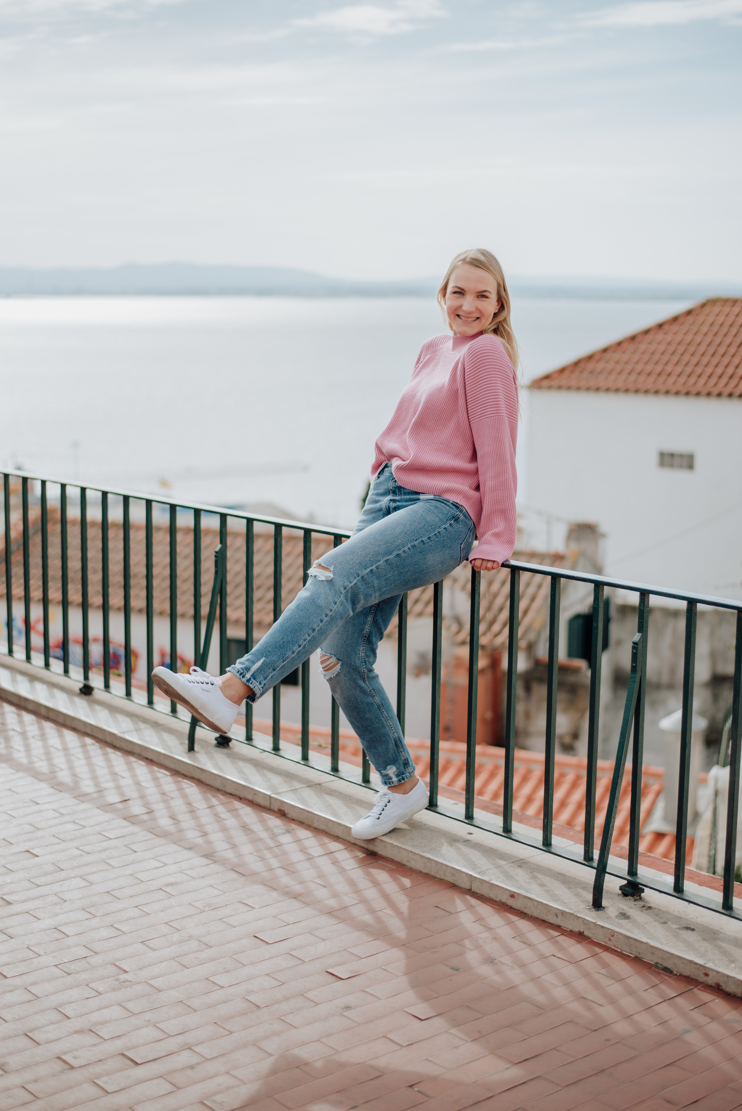 Maria. Lifestyle, wedding and family photographer