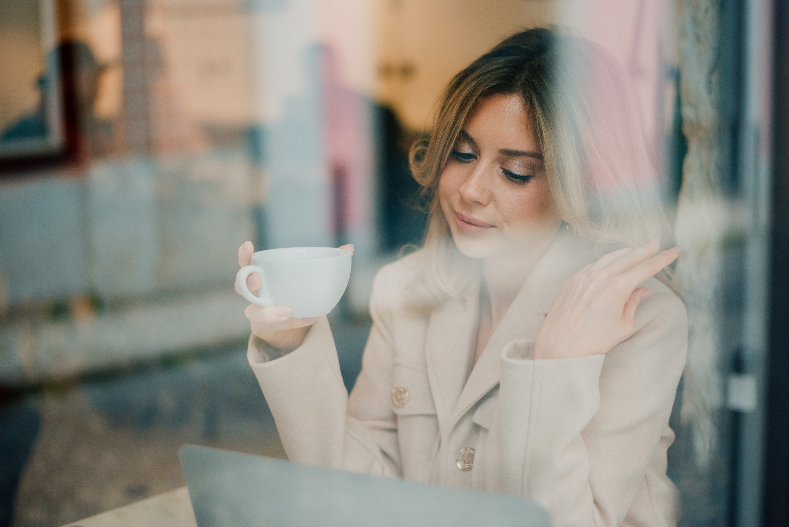 Emily. Lifestyle, wedding and family photographer