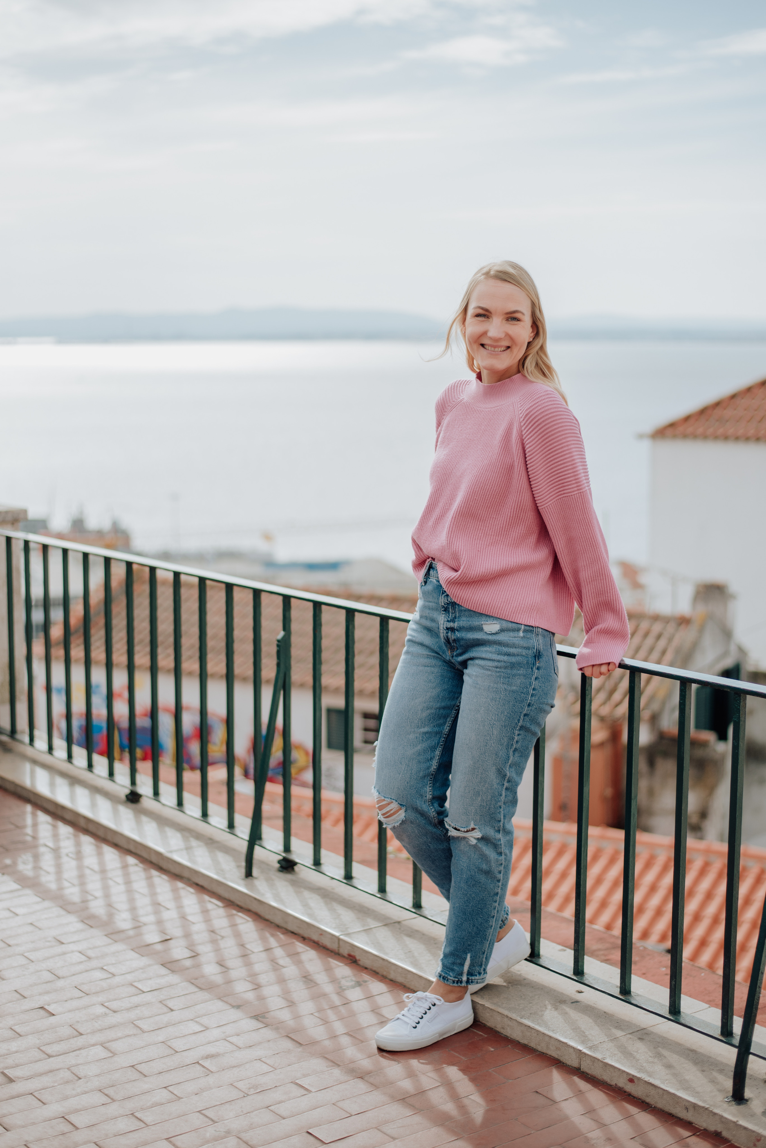 Maria. Lifestyle, wedding and family photographer