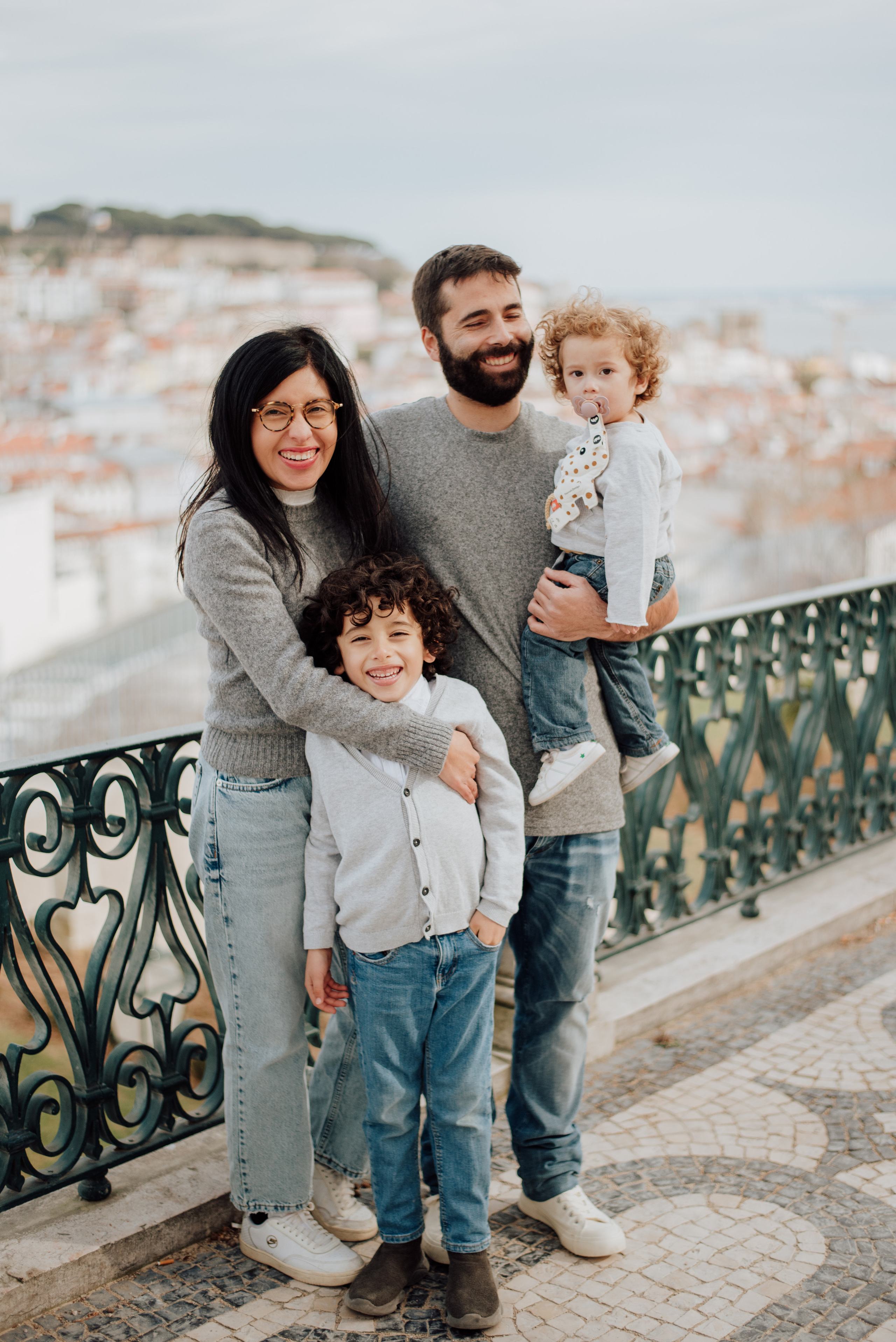 Solange and family. Lifestyle, wedding and family photographer