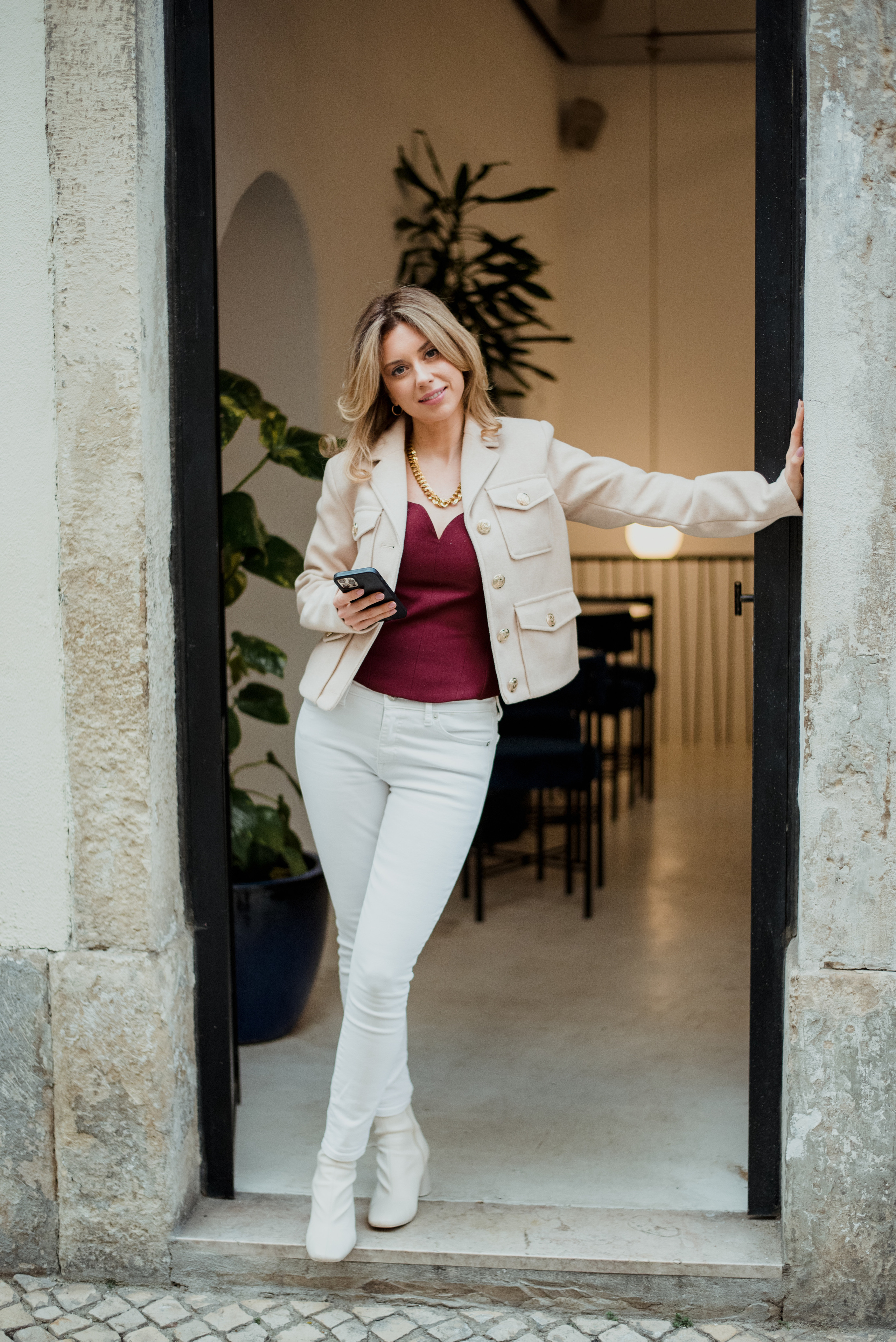 Emily. Lifestyle, wedding and family photographer