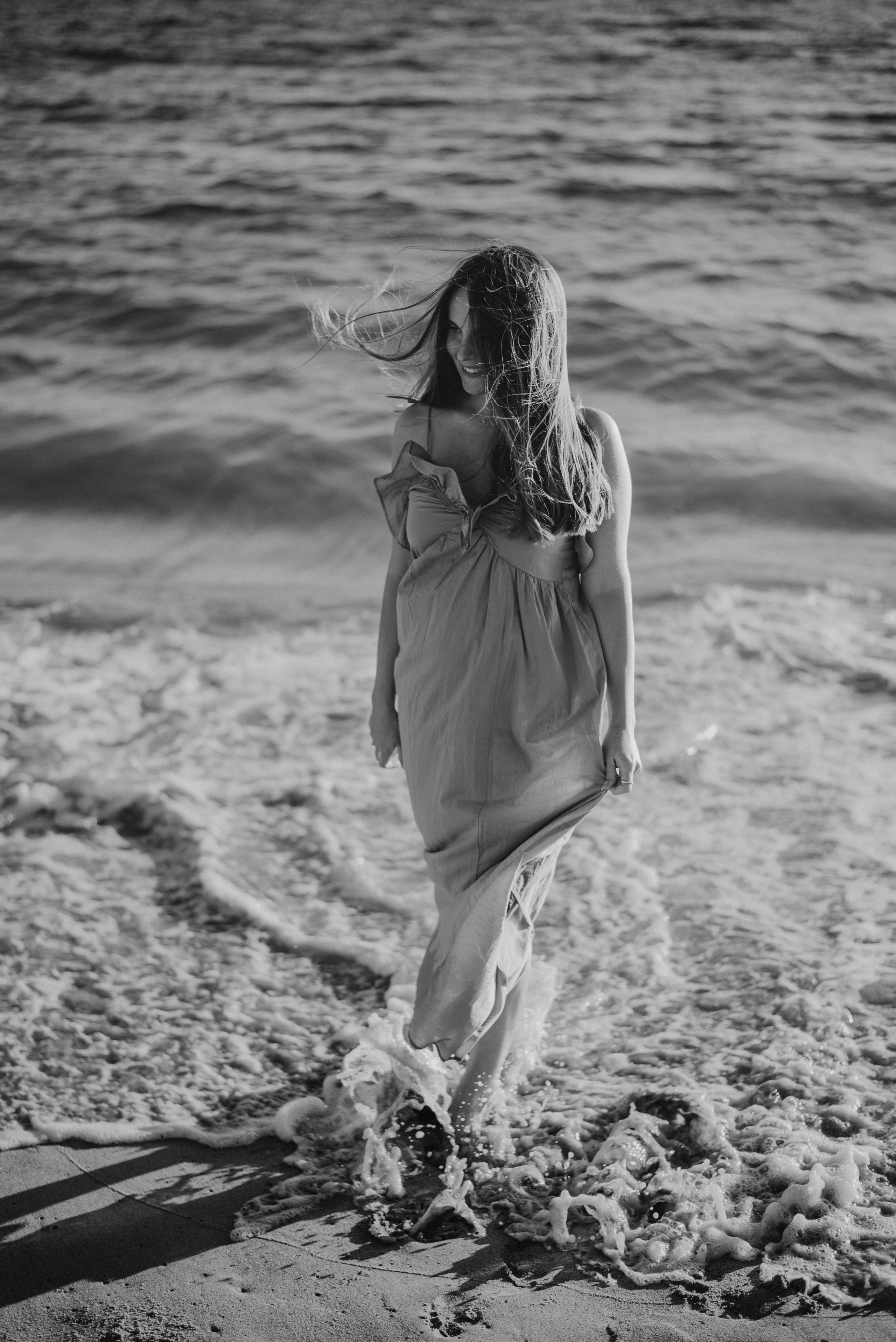 Couple beach photo section. Lifestyle, wedding and family photographer