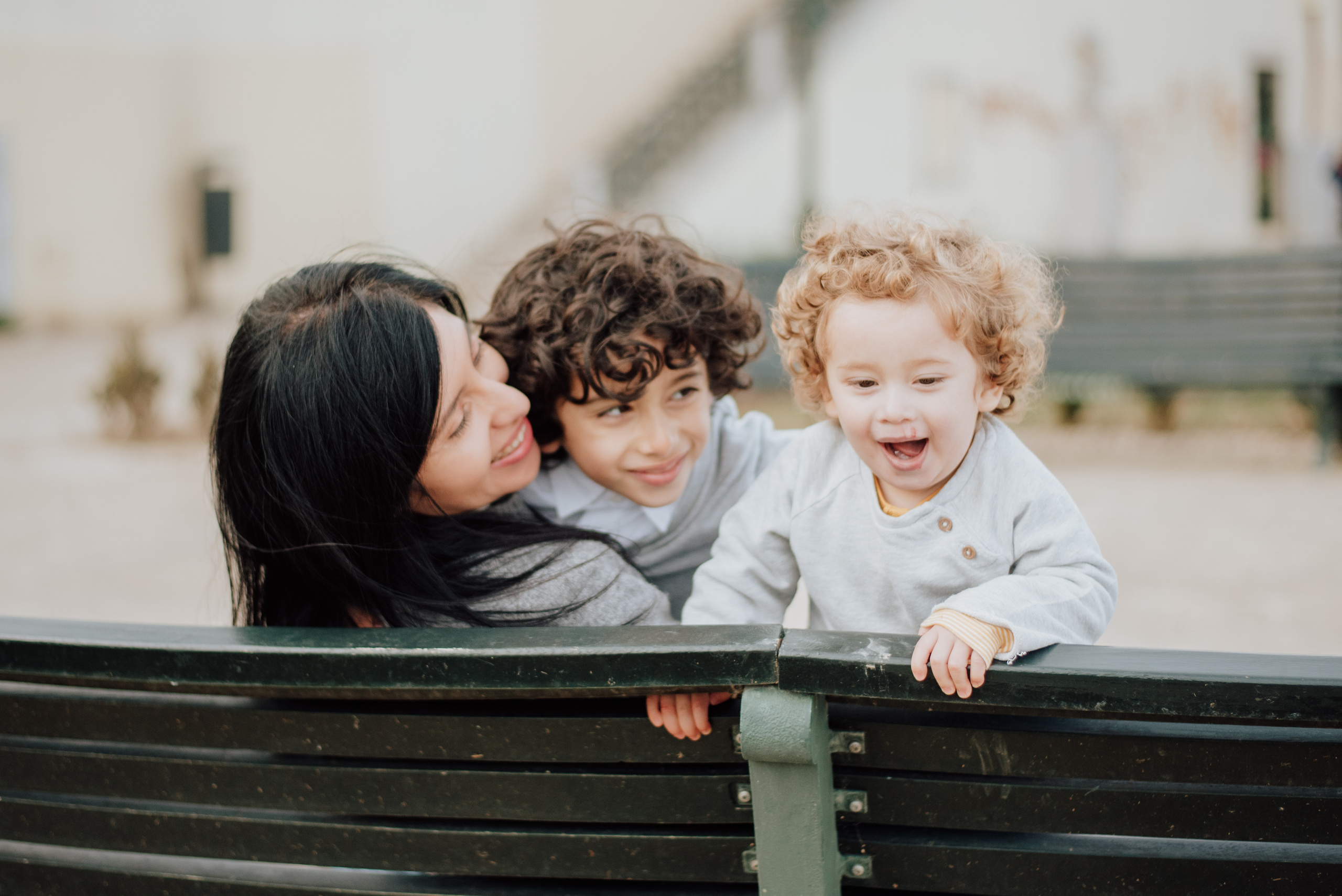 Solange and family. Lifestyle, wedding and family photographer