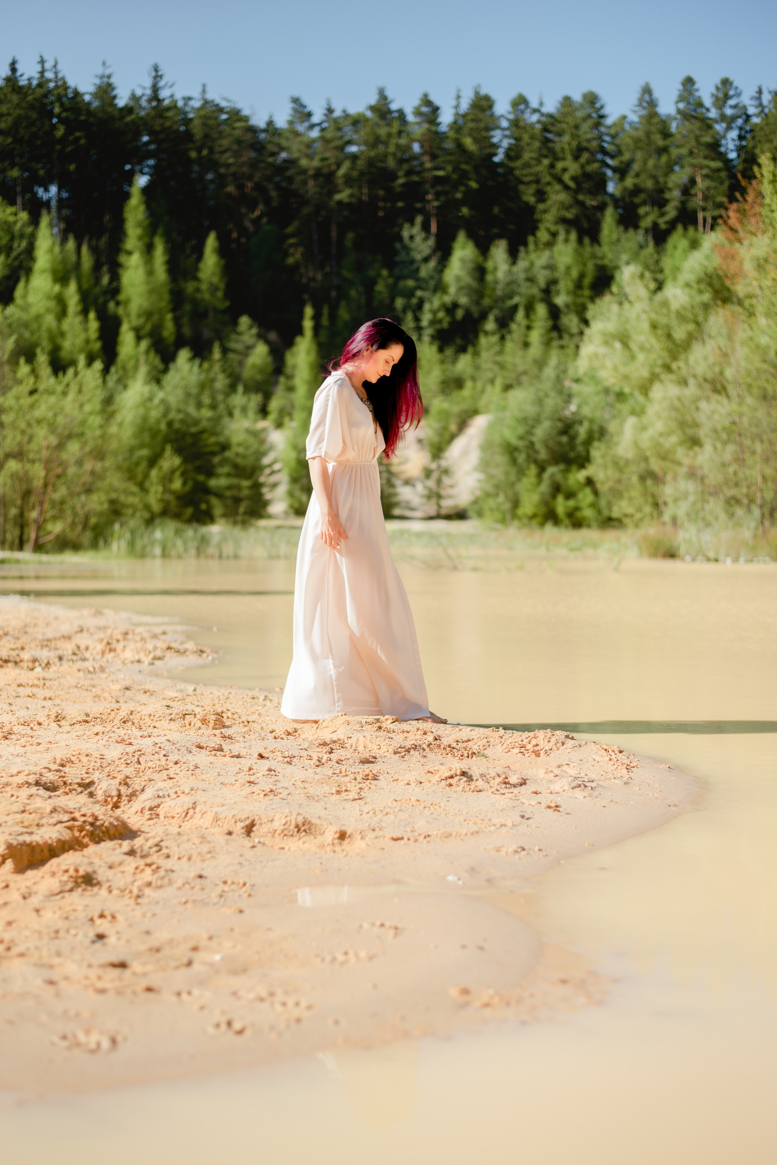 Eva. Lifestyle, wedding and family photographer