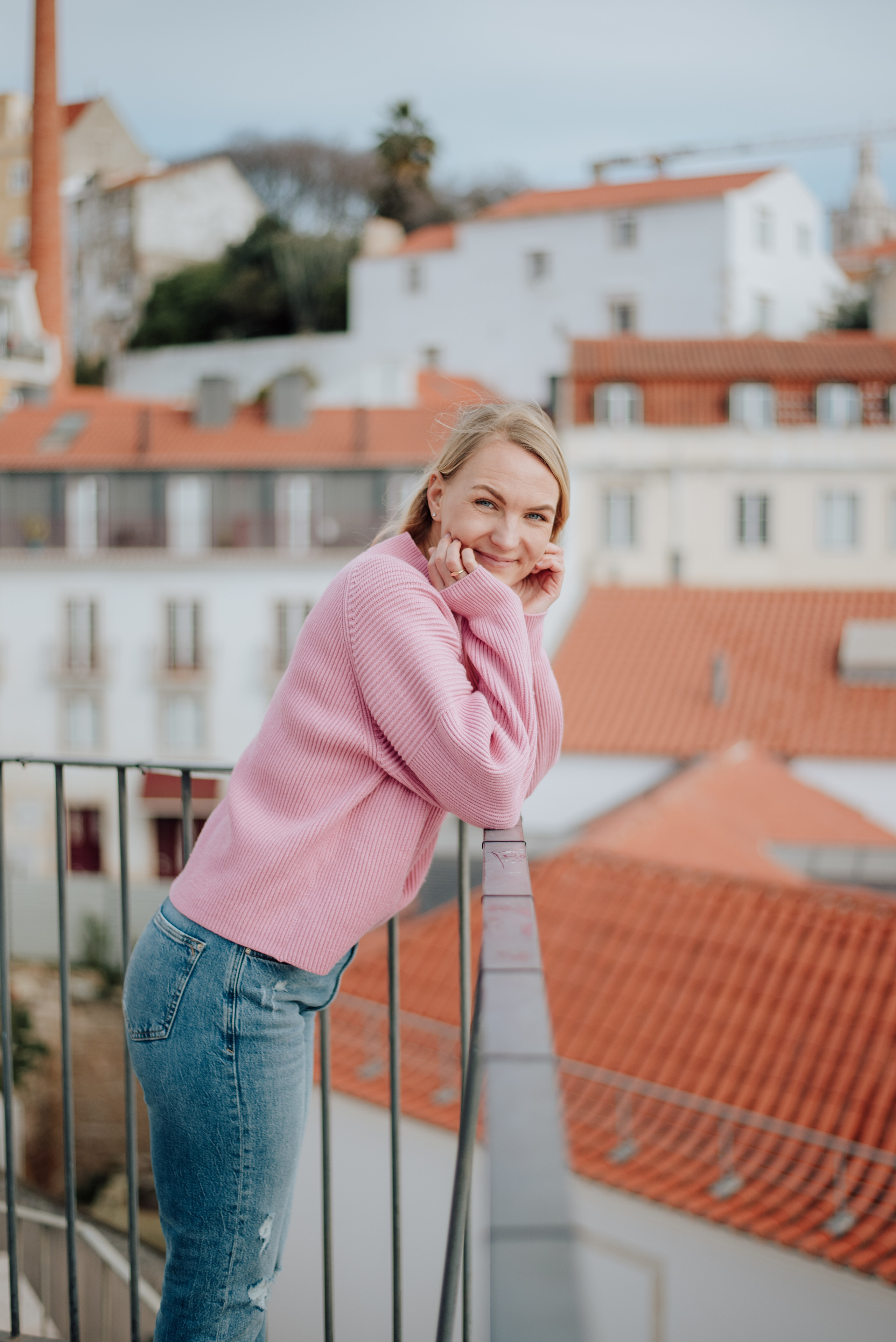 Maria. Lifestyle, wedding and family photographer