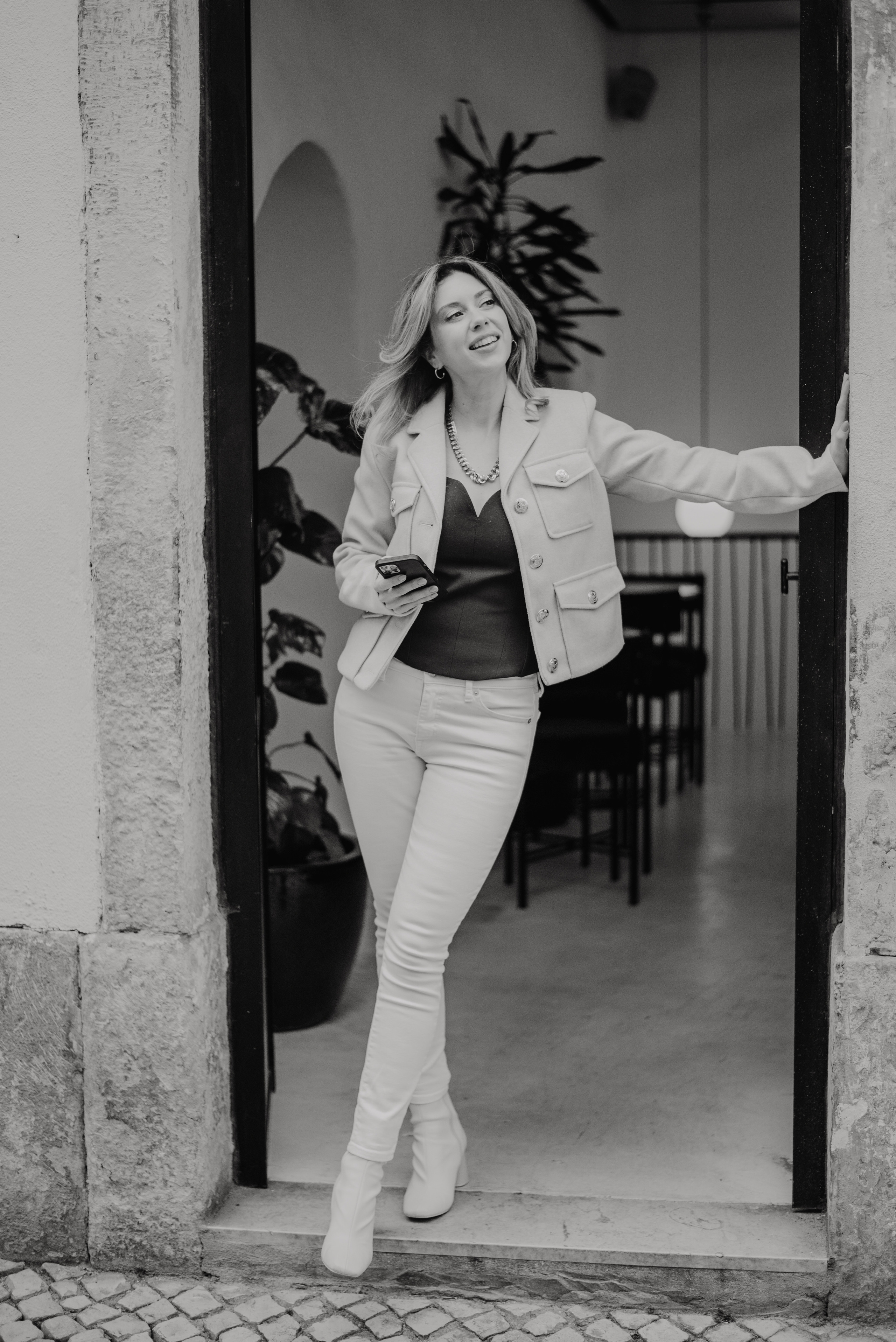 Emily. Lifestyle, wedding and family photographer