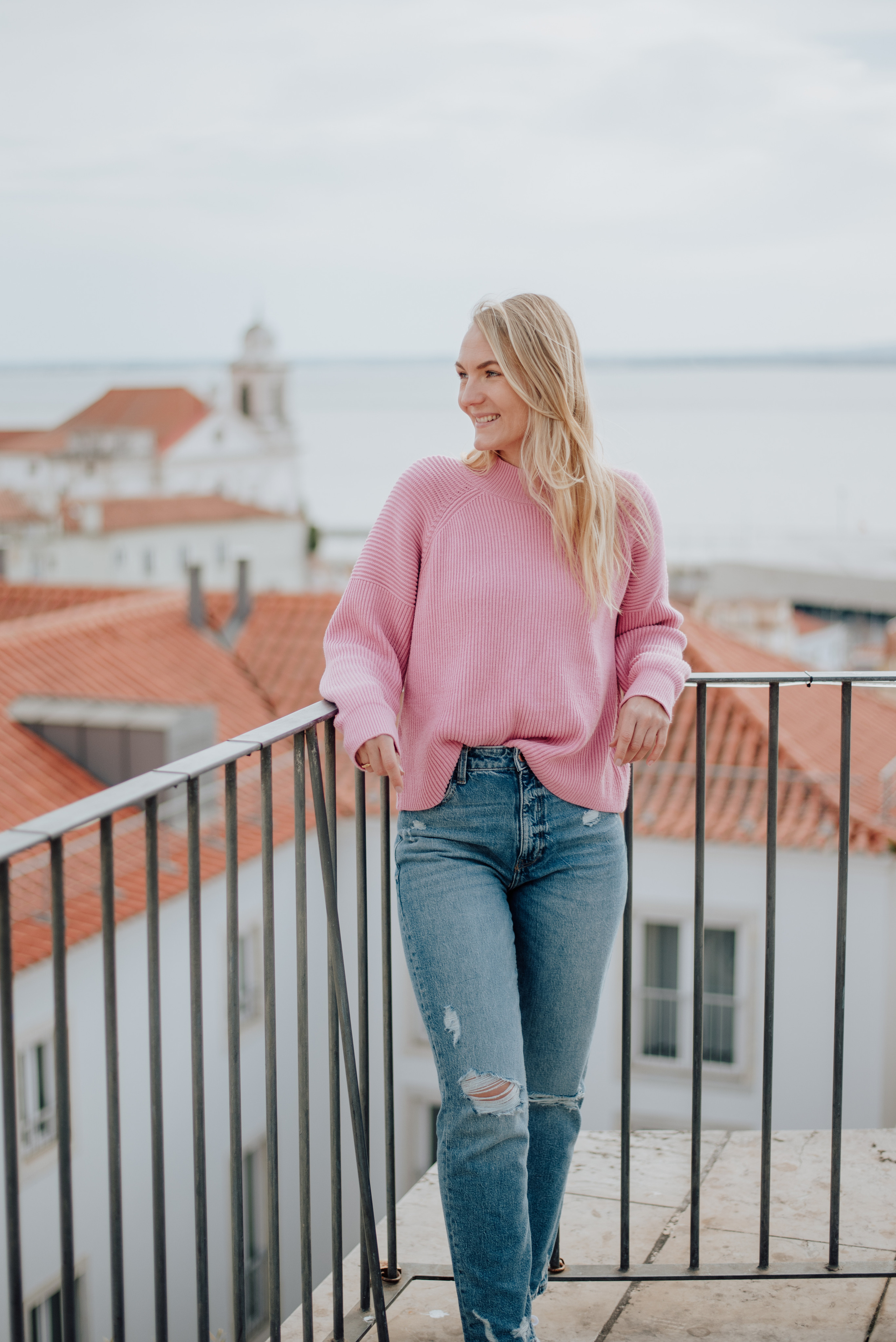 Maria. Lifestyle, wedding and family photographer