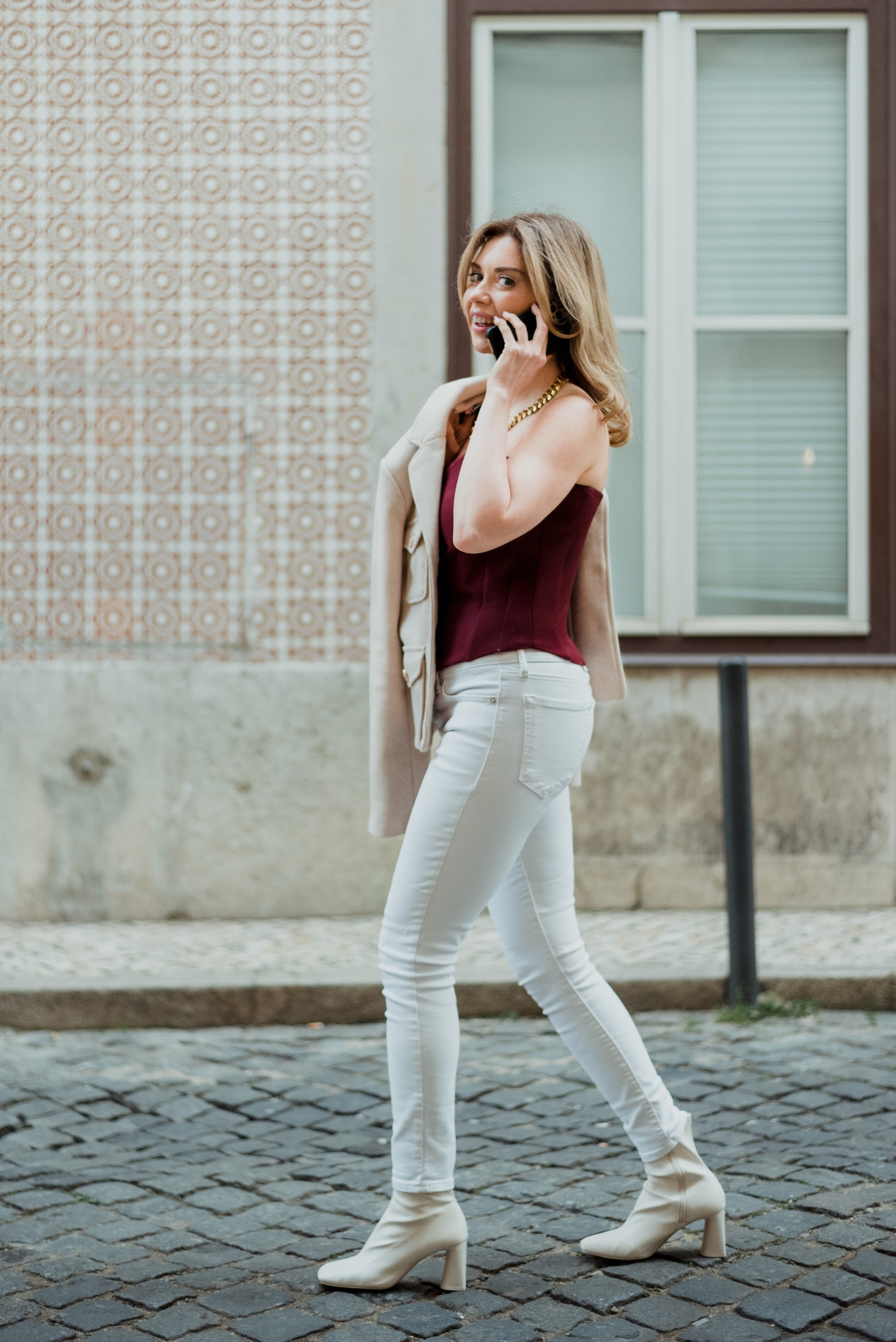 Emily. Lifestyle, wedding and family photographer