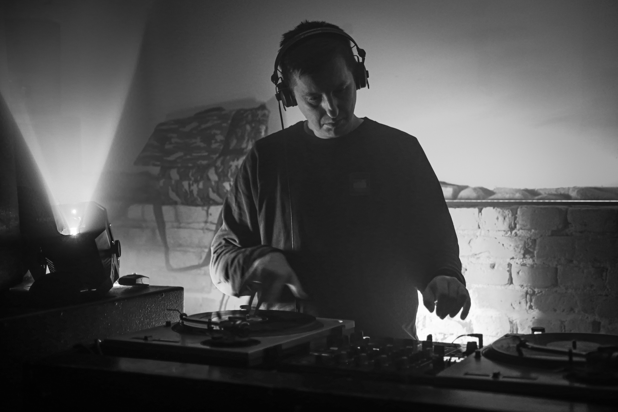 Music Event Photography — Live Shows & Behind the Scenes. Lifestyle & Documentary Photography in Bristol, Bath & London — def0cused