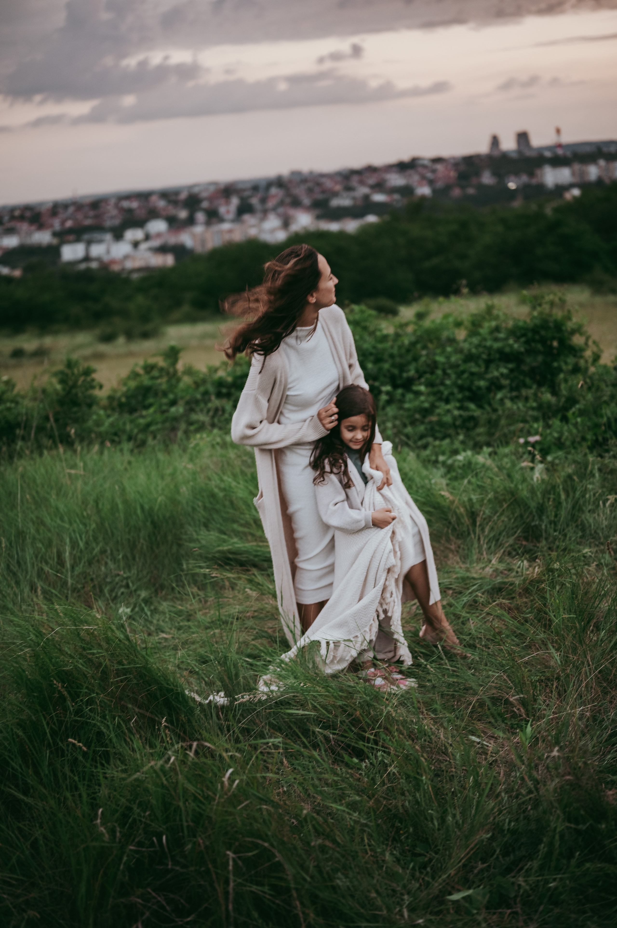 Bojana i Srna / mammy and me photosession. Deciji i porodicni fotograf u Beogradu Oksana Skendzic