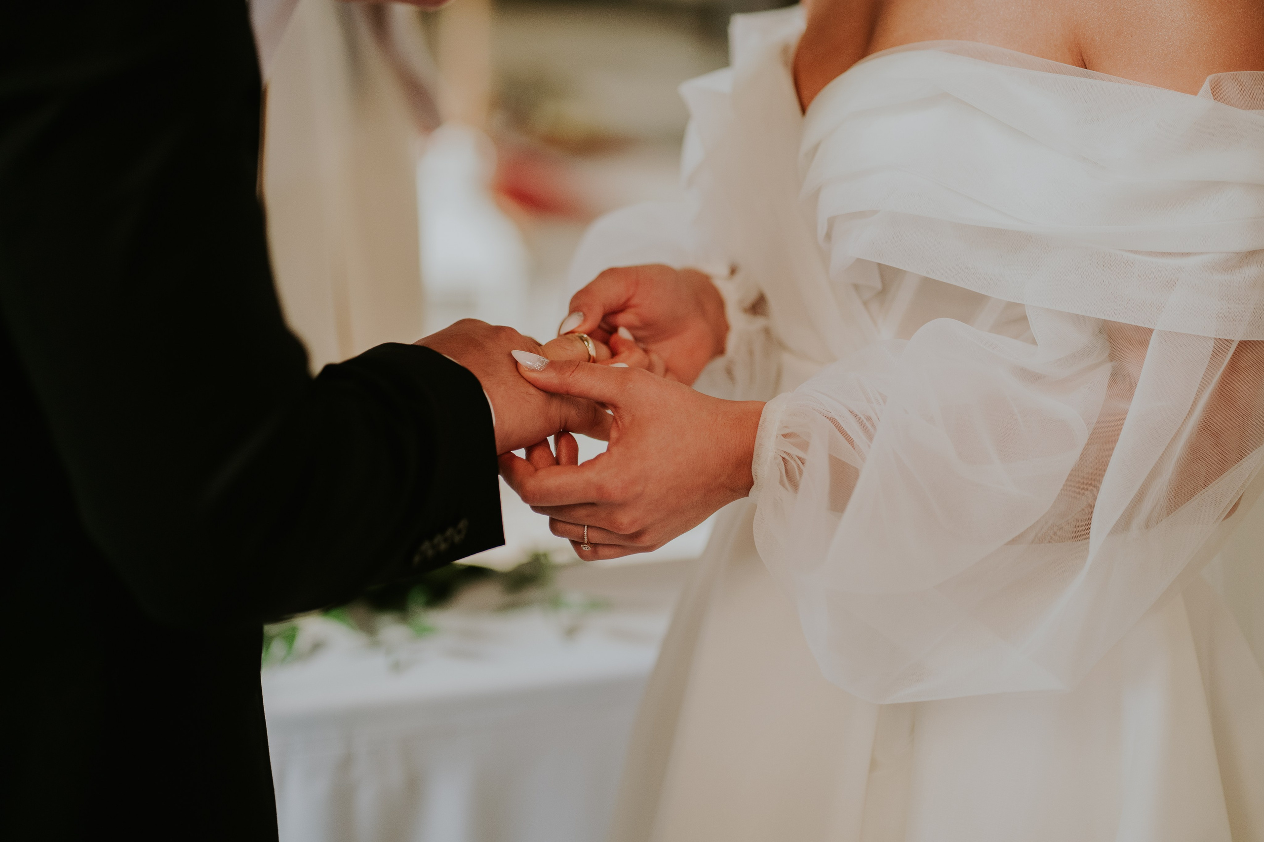 Sala Koralowa w Jaworzu: Opowieść o ślubie Nikoli i Kacpra. Karkowskafoto - fotografia miłości