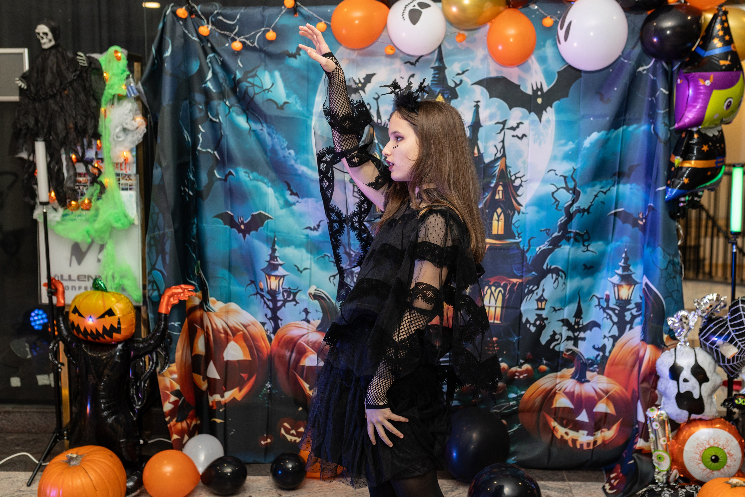 Leo dance studio Helloween 2025. Семейный и детский фотограф в Варшаве Мила Бобровская
