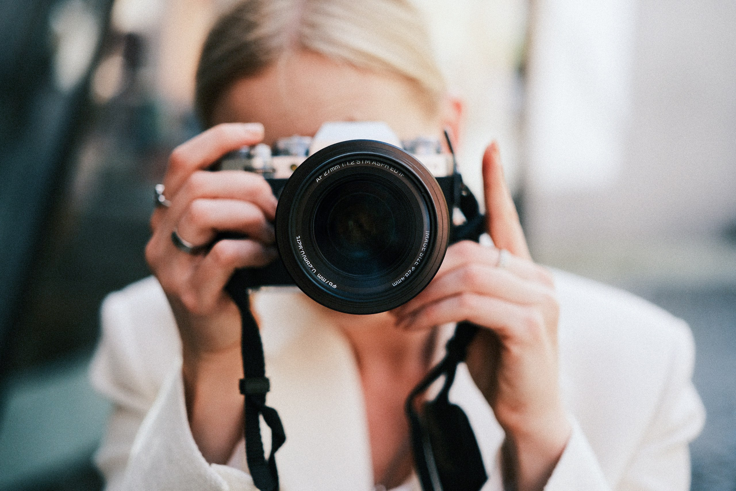 Fotograf münchen, videograf münchen, portraitfotografie, businessfotografie, fotoshoot, social media video, content creation, personal brand