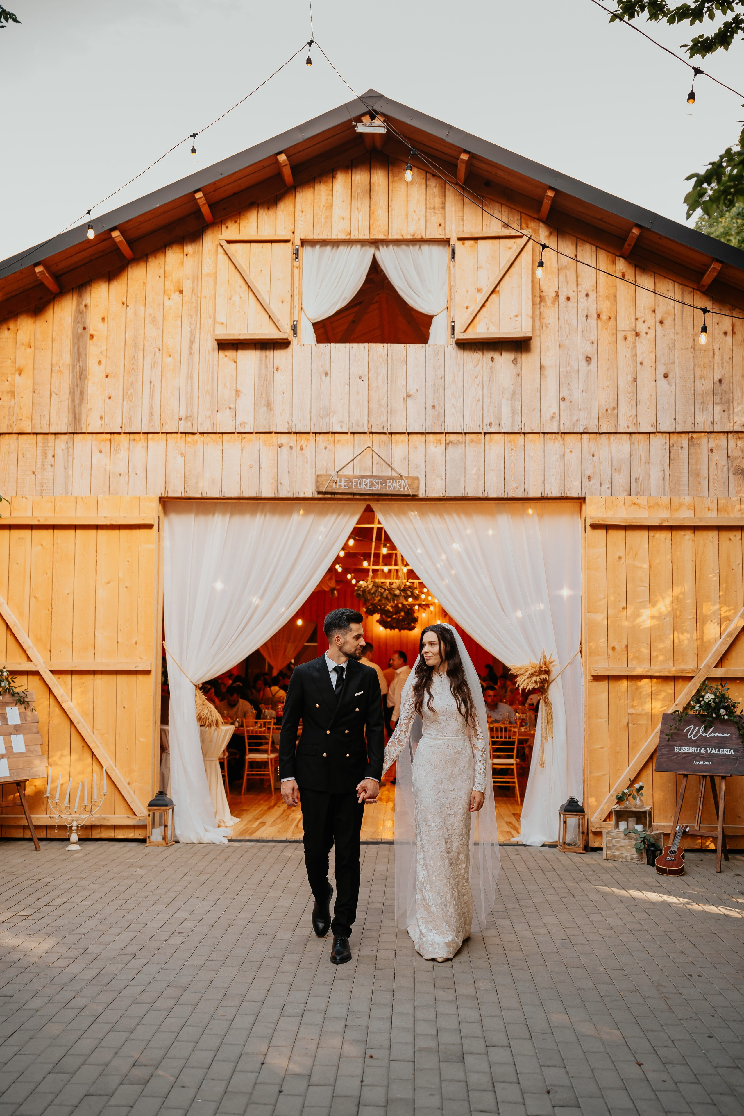 E & V. Fotograf Nunta Iasi - Hearts & Pictures