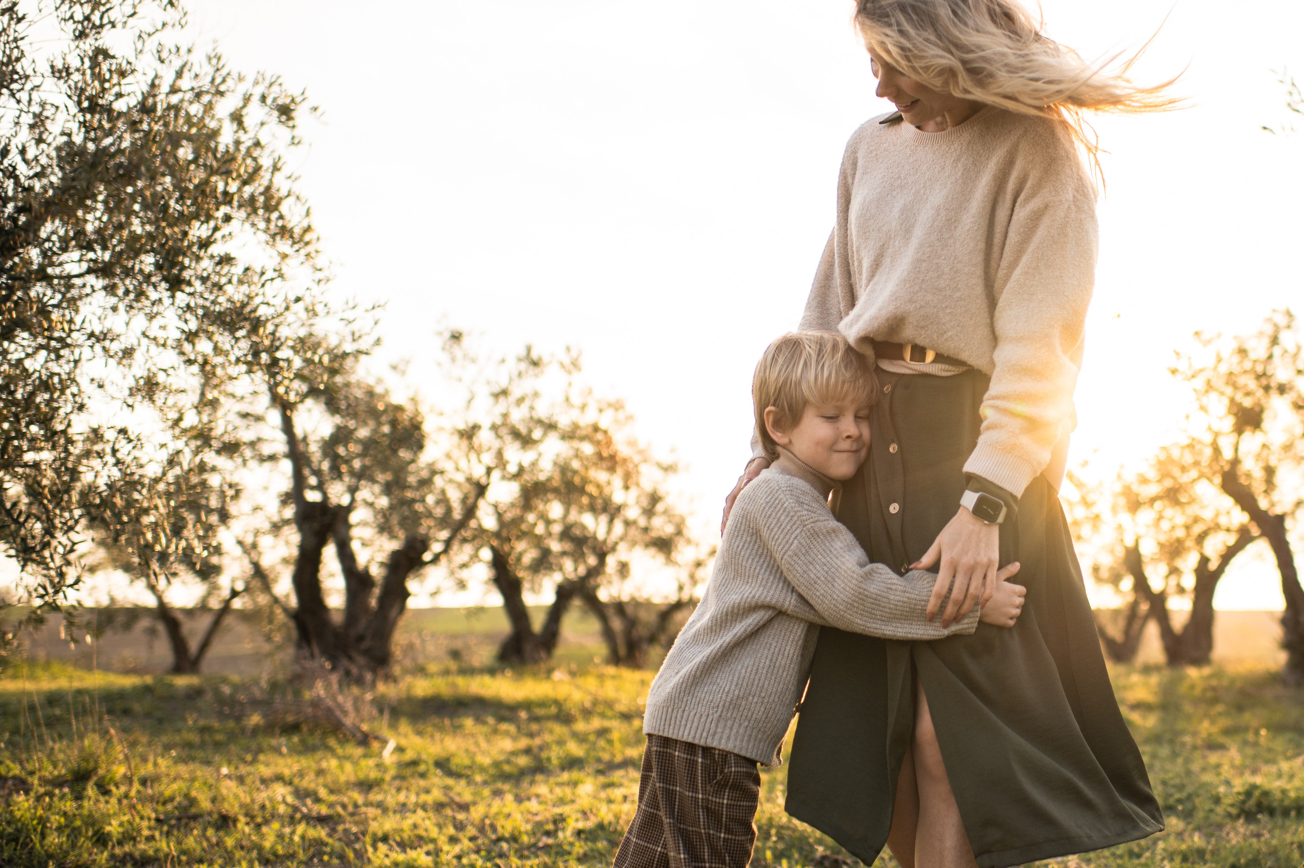Olive Trees Mother and son. Семейная, детская, портретная и предметная фотосъемка в Салониках