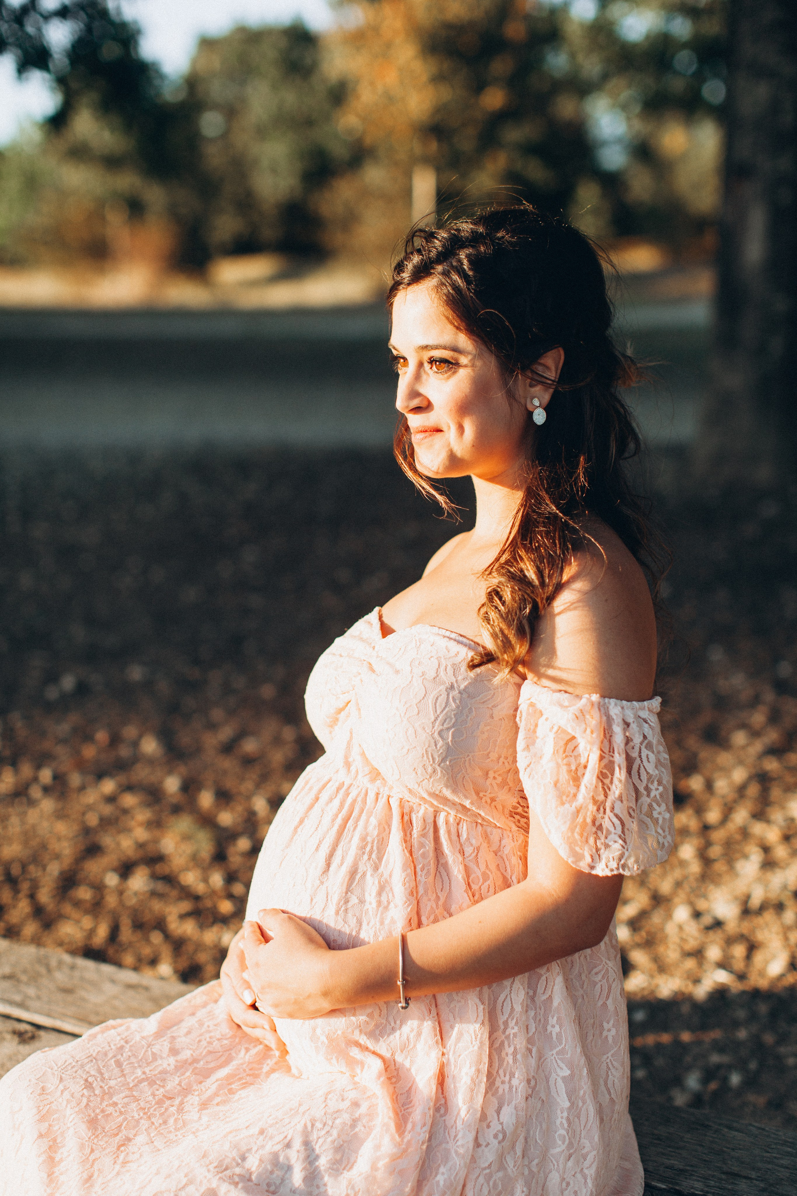 Maternity and newborn photo sessions. Eugenie Smirnova — wedding, corporate and lifestyle photographer in Toulouse and Southwest France