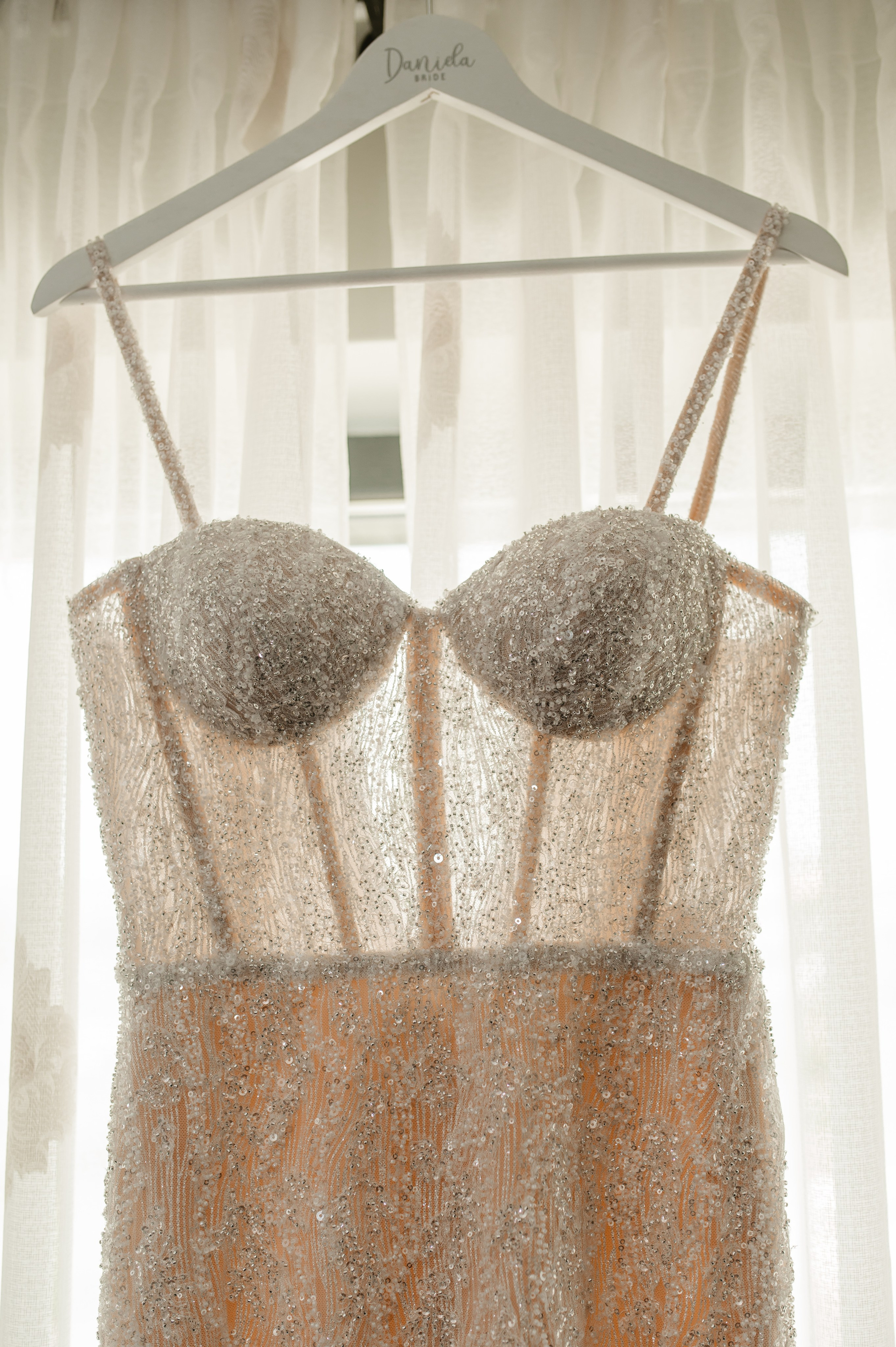 Fotograf si videograf de nunta in stil fotojurnalistic. Proud Vision Weddings | Wedding Photography & Film — Servicii profesionale Foto Video Nunta Iasi