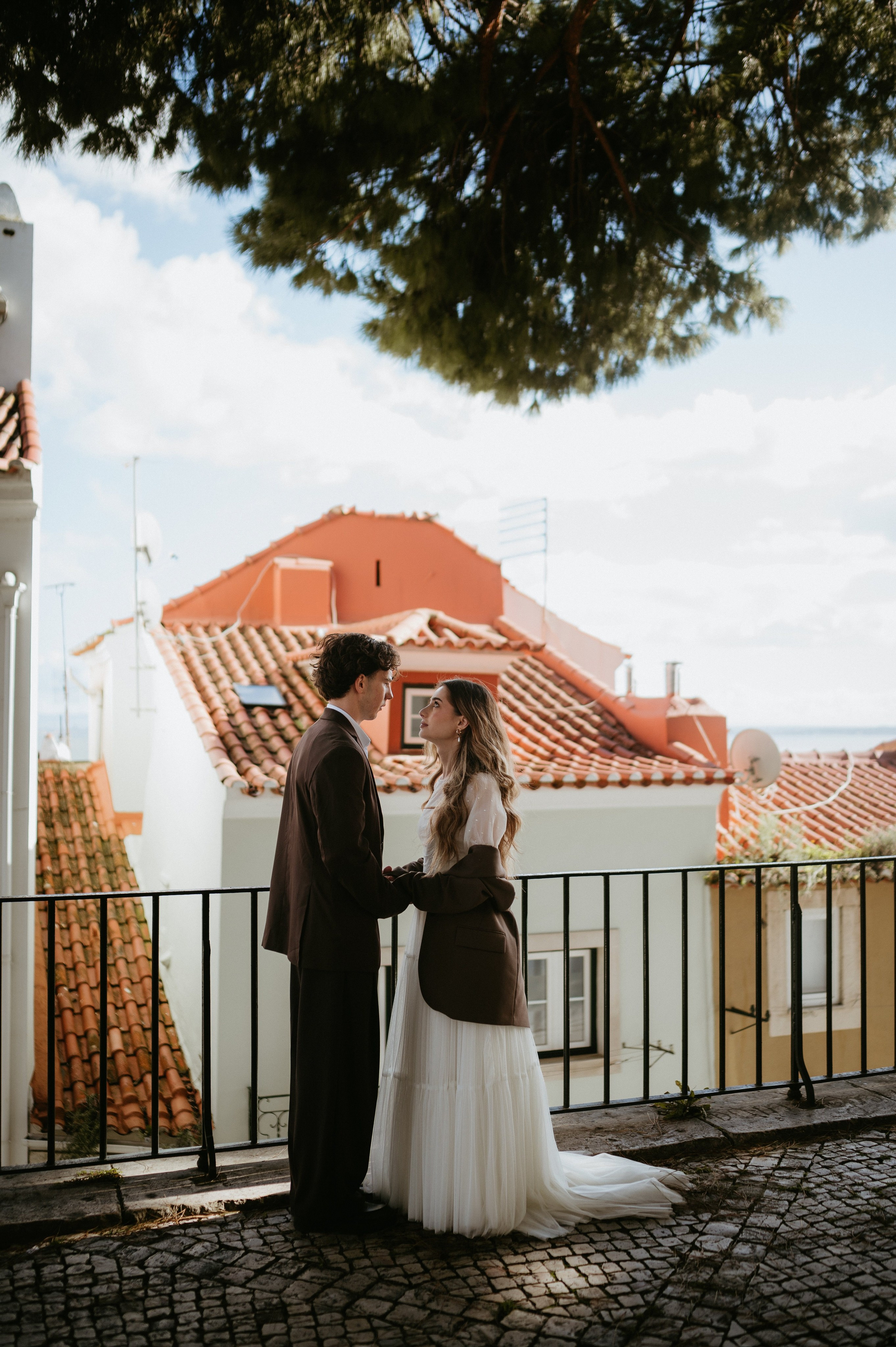 Ședință foto romantică în Lisabona – Inspirație pentru fotografiile de nuntă. Valentin Melen - fotograf de nunta 🤍