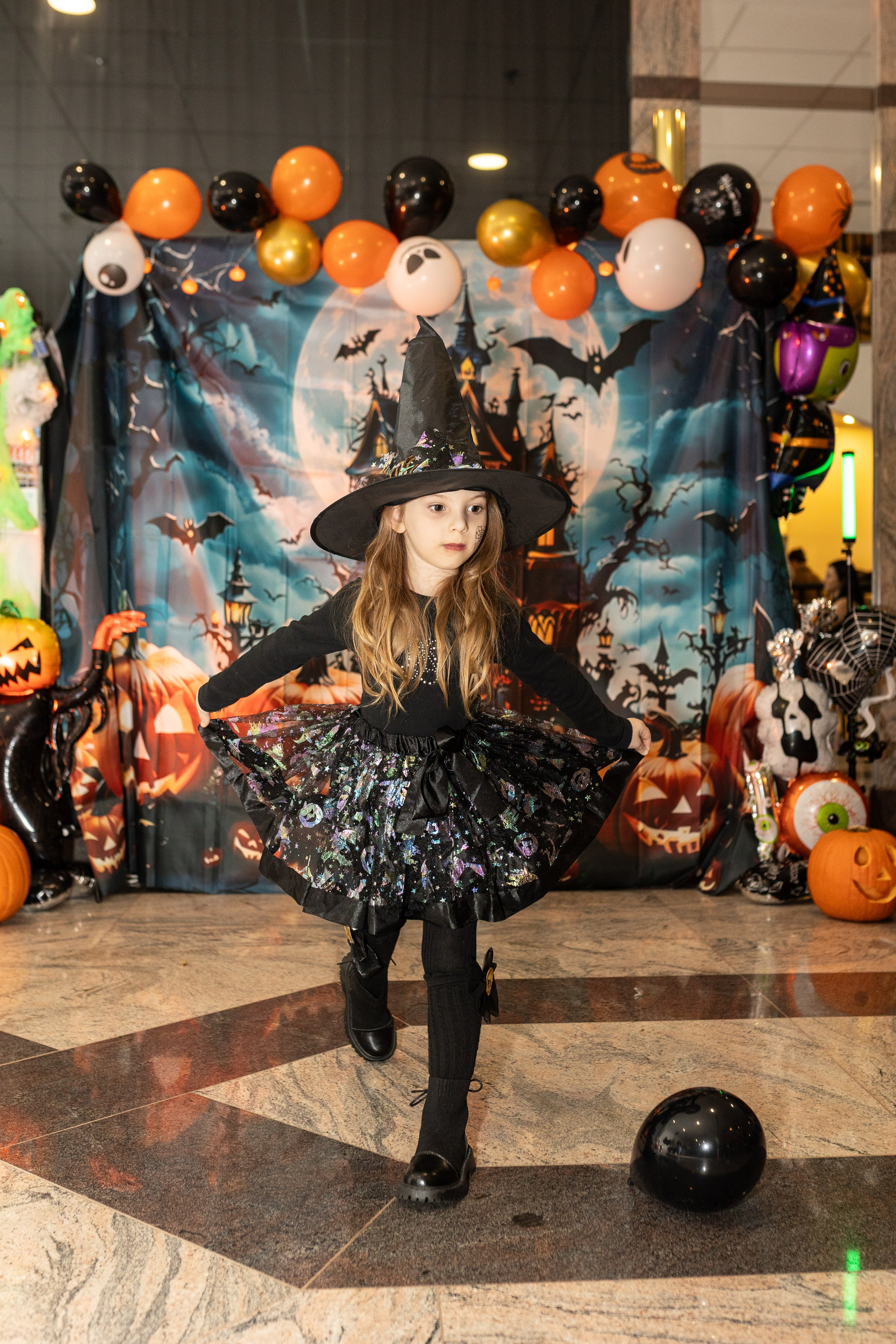 Leo dance studio Helloween 2025. Семейный и детский фотограф в Варшаве Мила Бобровская