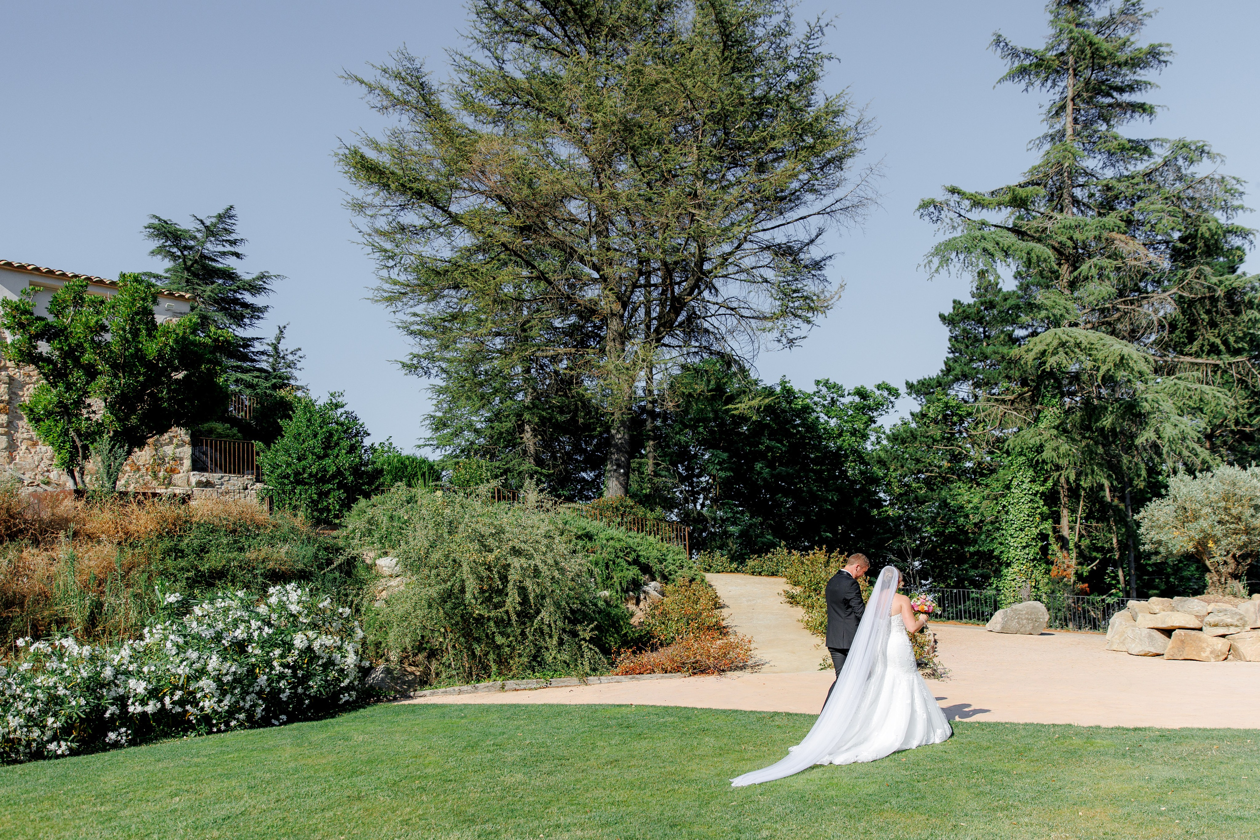Wedding Venue Mas Huix. Wedding Photographer in Barcelona Lana Alekhina