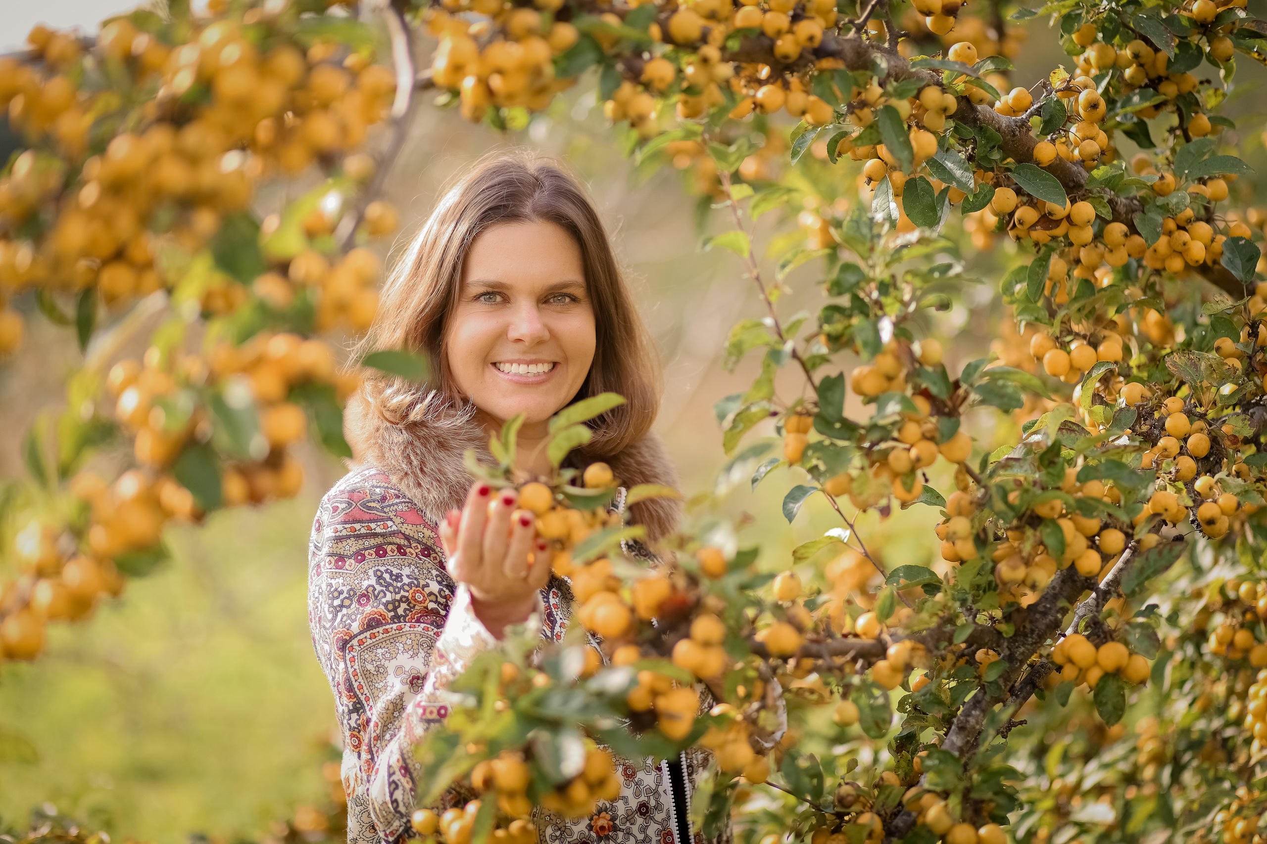 Apples. Family & children’s photographer in Herts & West London Iryna Blair