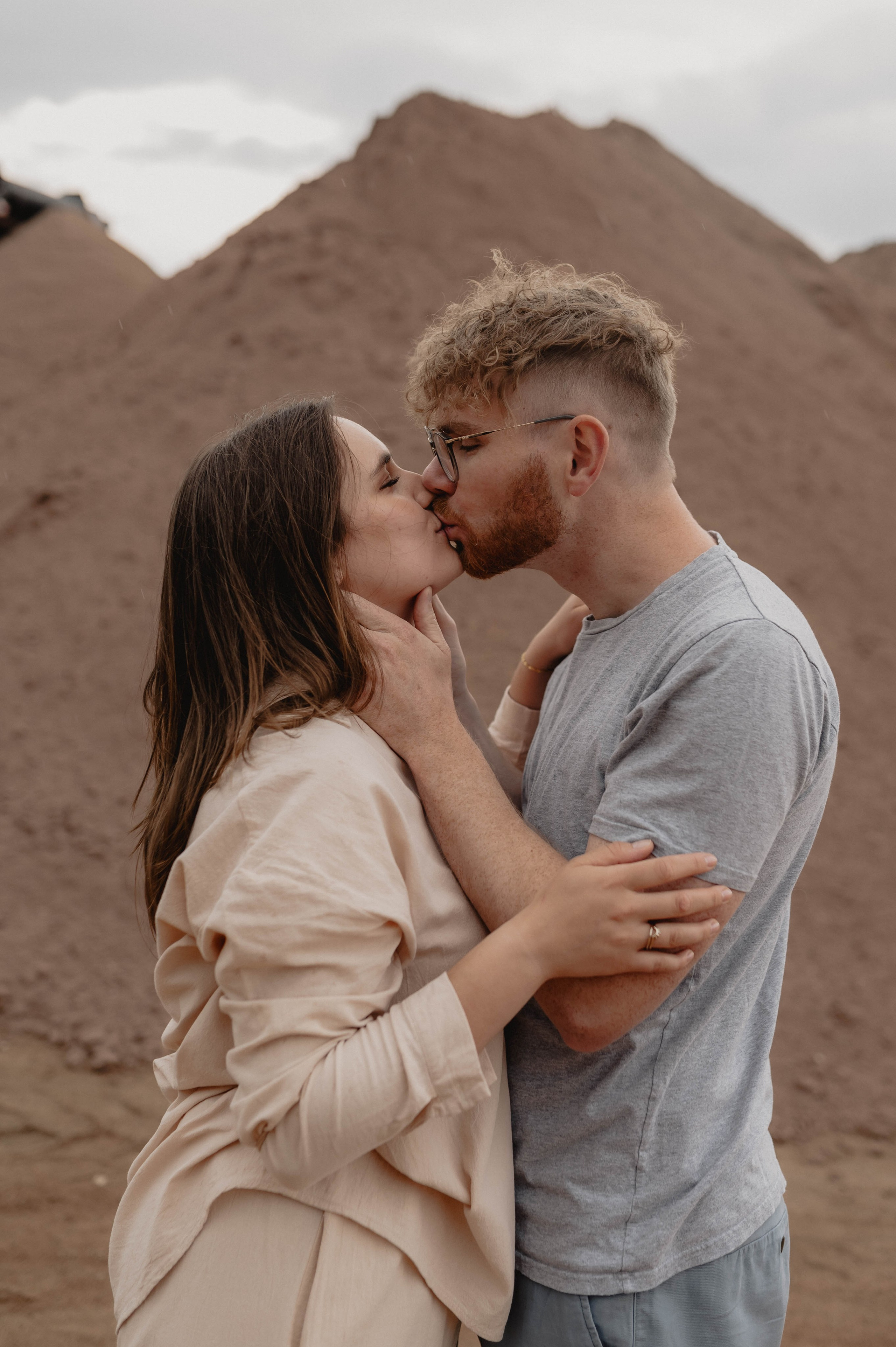 Rain & Sun | Love Story in Wolframs-Eschenbach. Фотограф в Нюрнберге Ирина Менерт из Ансбаха