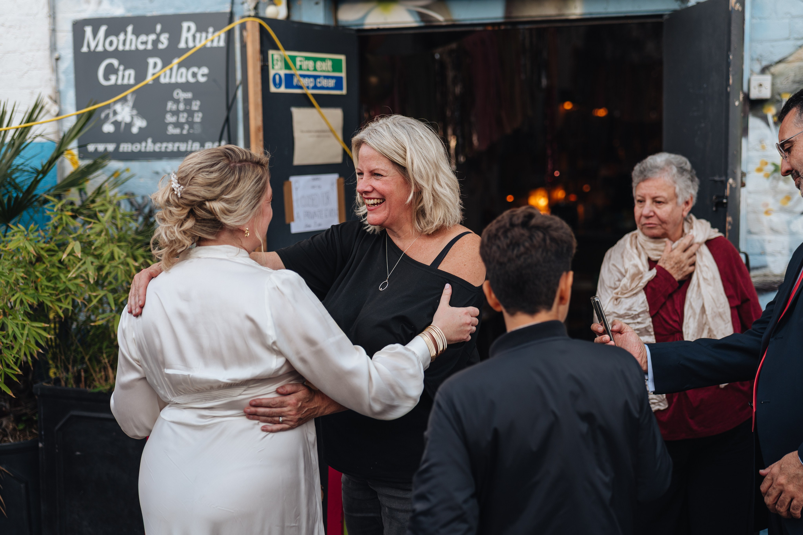 Irene and Juan. Wedding and family photographer in London
