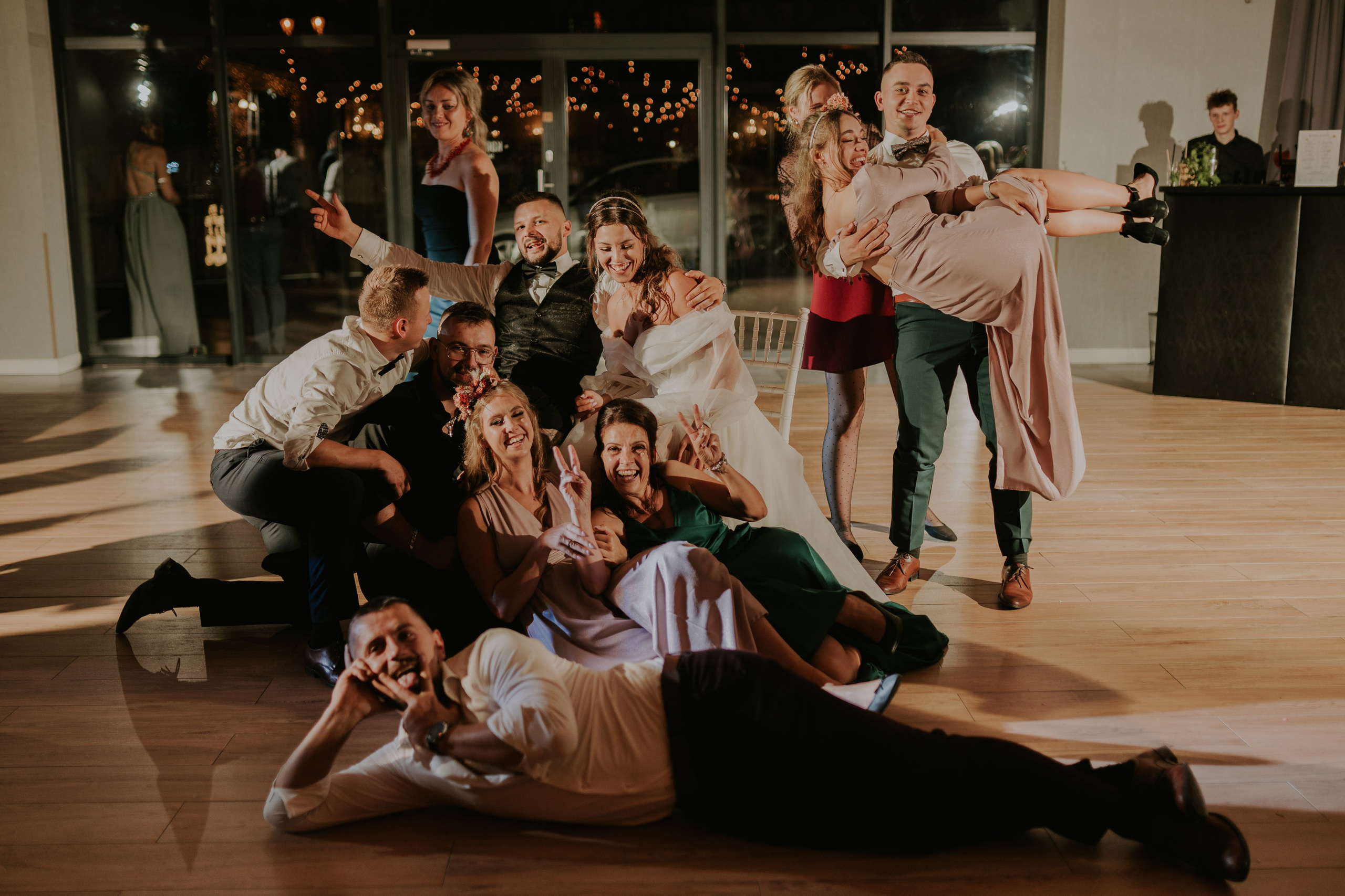 Sala Koralowa w Jaworzu: Opowieść o ślubie Nikoli i Kacpra. Karkowskafoto - fotografia miłości