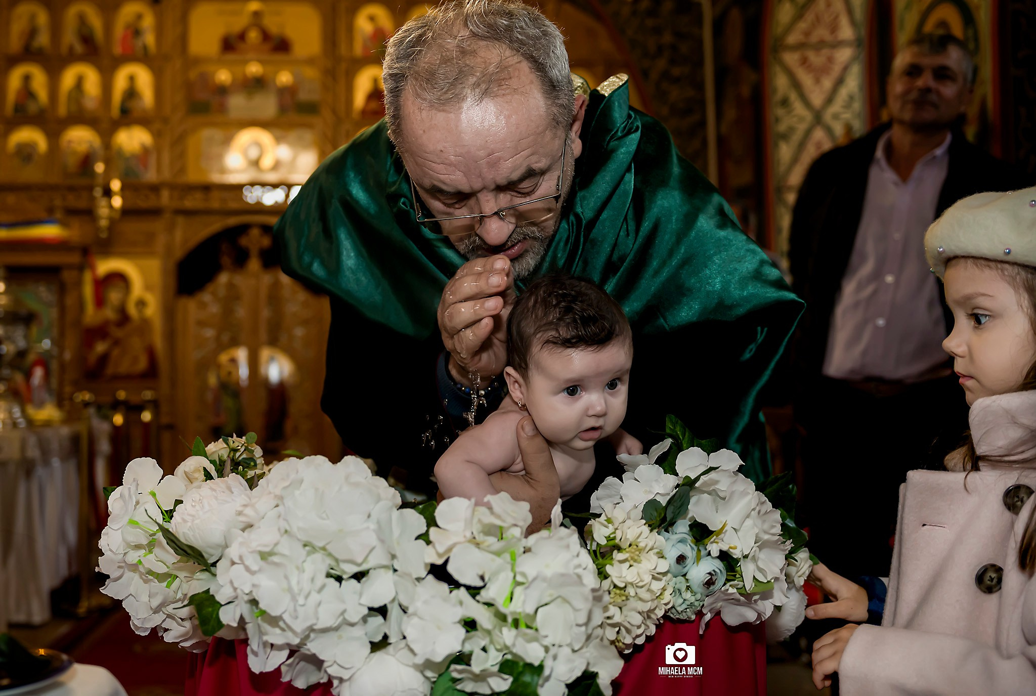 Fotograf botez Constanta, Servicii foto video botez. MCM Happy Studio – Fotograf & Videograf Evenimente | Nuntă & Botez