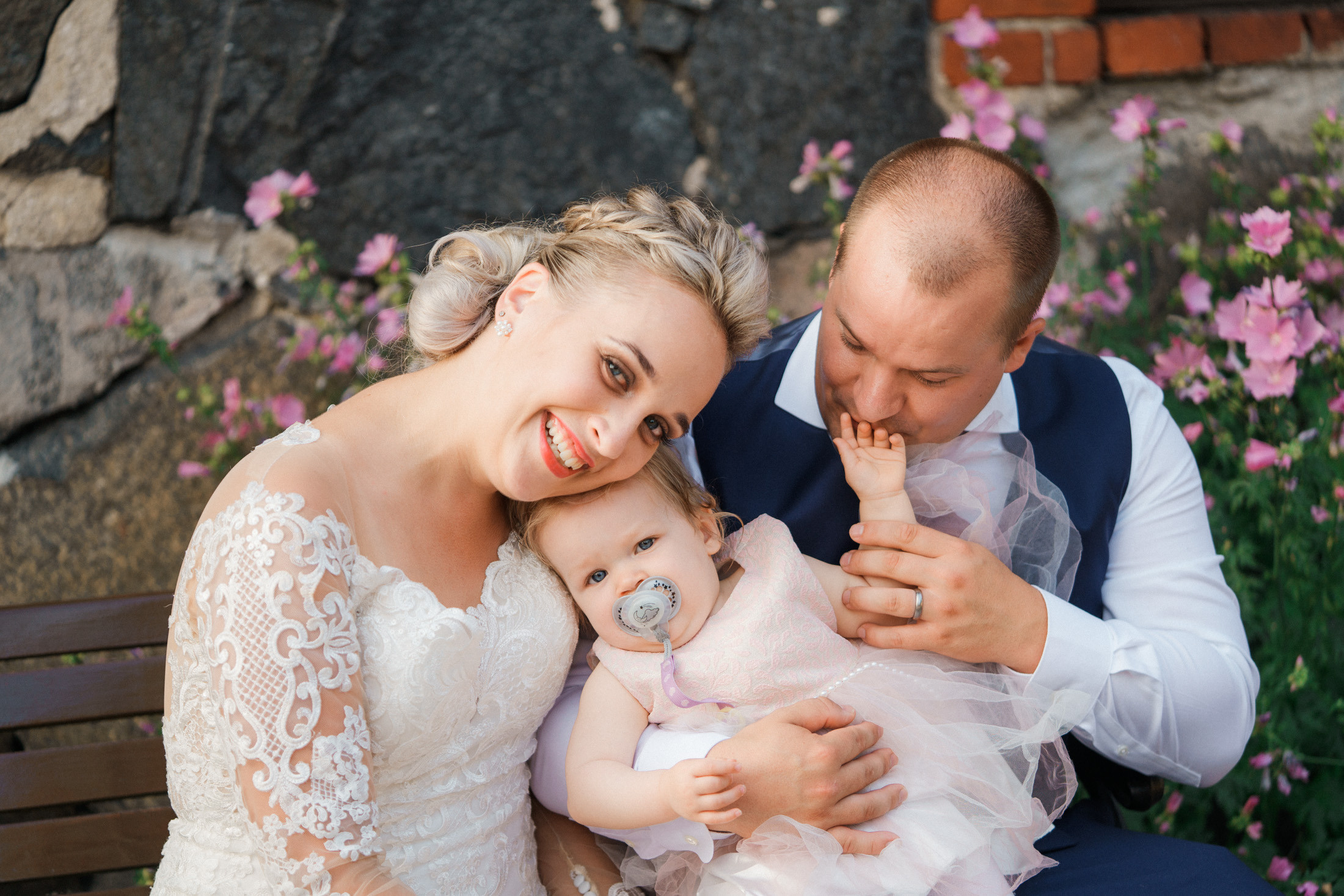 Heli&Sami, hääkuvaus Agroksenmäen holvikellari