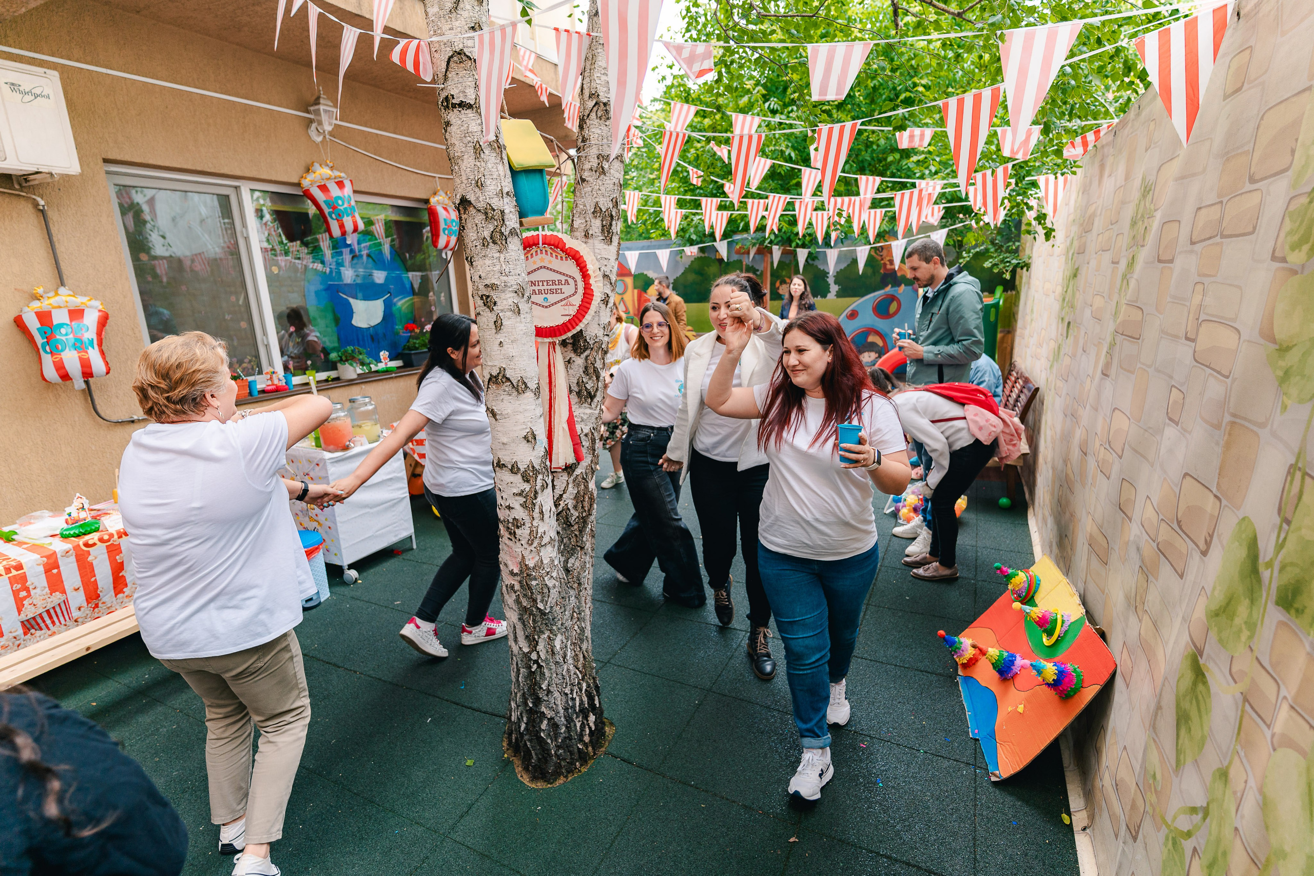 Miniterra Carusel. Liviu Andrei - Fotograf