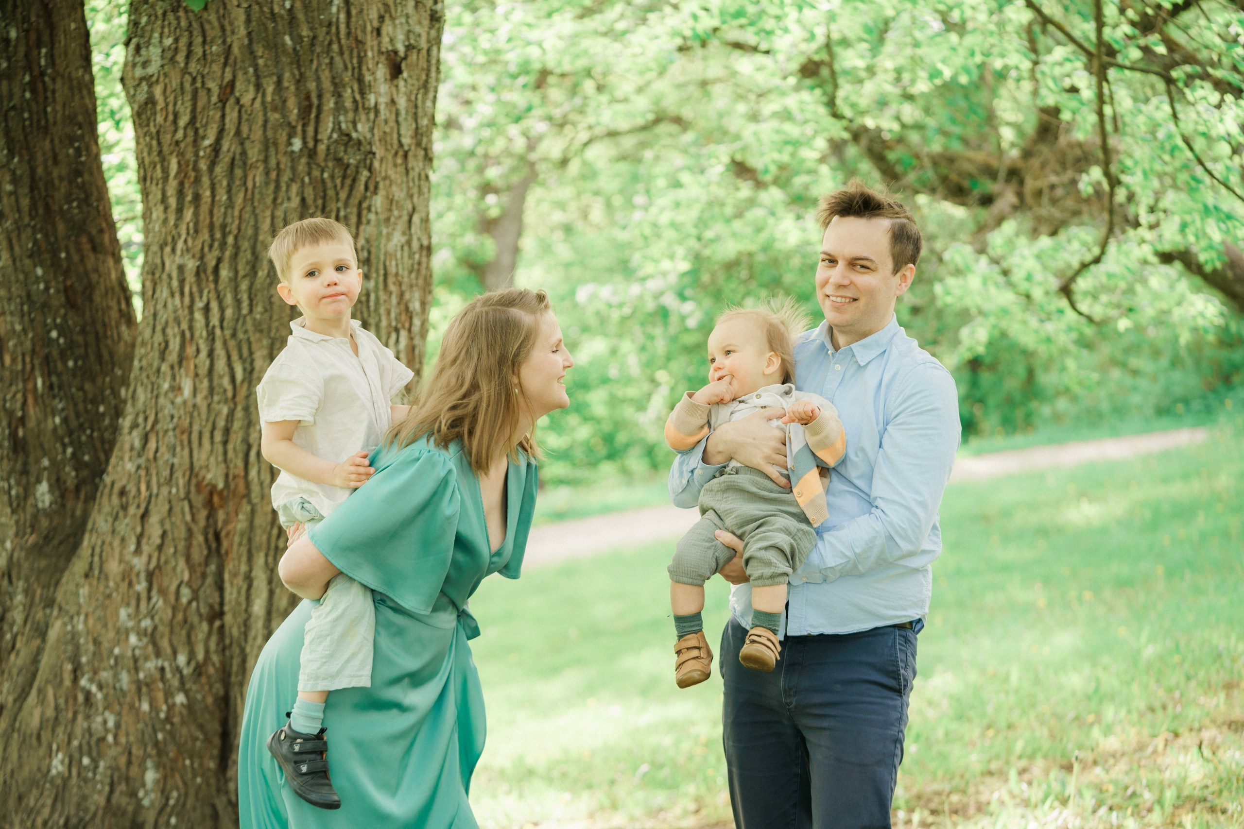 Keväinen valokuvaus, perhevalokuvaaja Helsinki