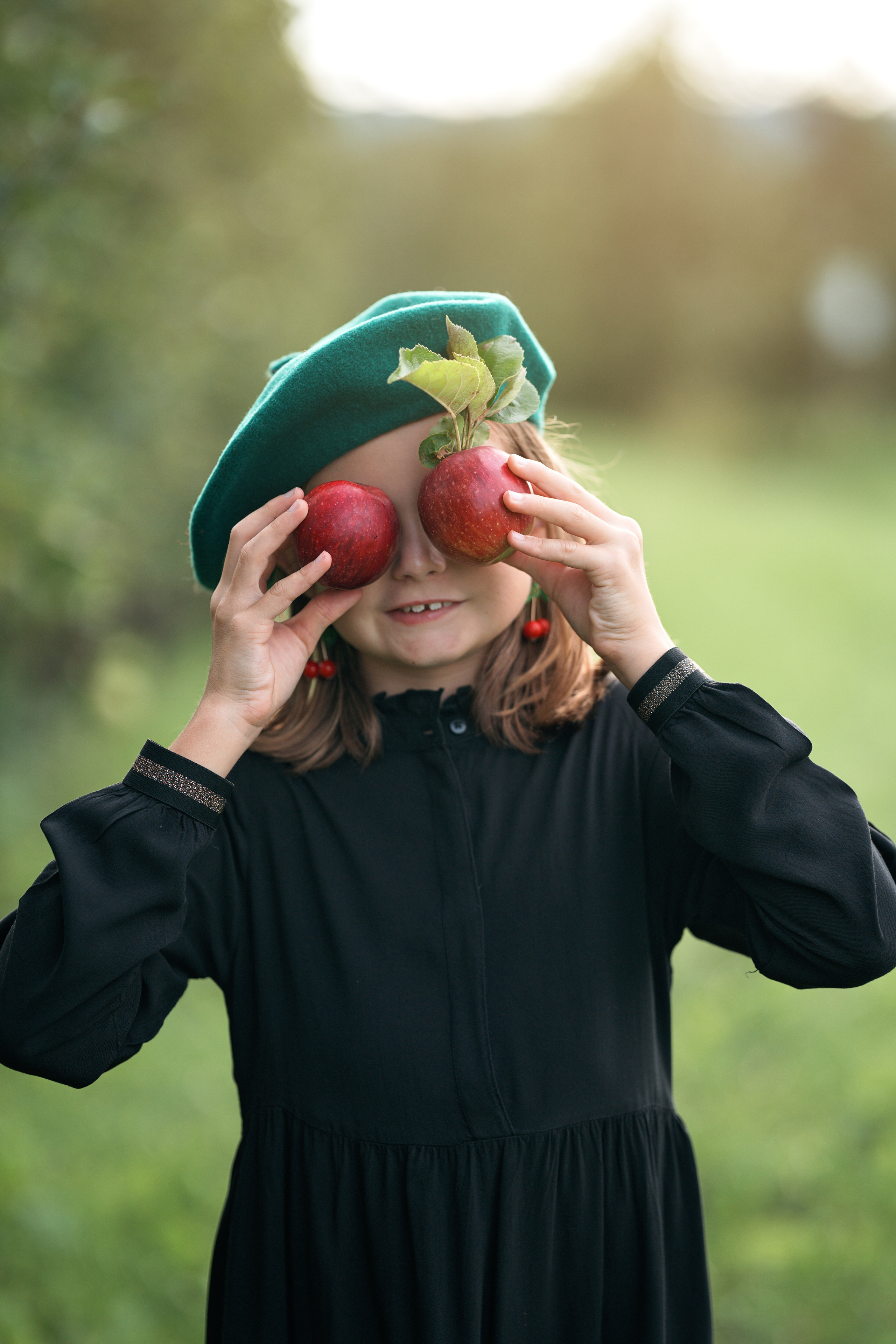 Яблочный сад. Family, Lifestyle and Portrait photograher in Trier, Germany